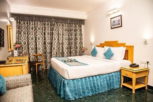 Bedroom, Bed in Golden Parkk Hotel