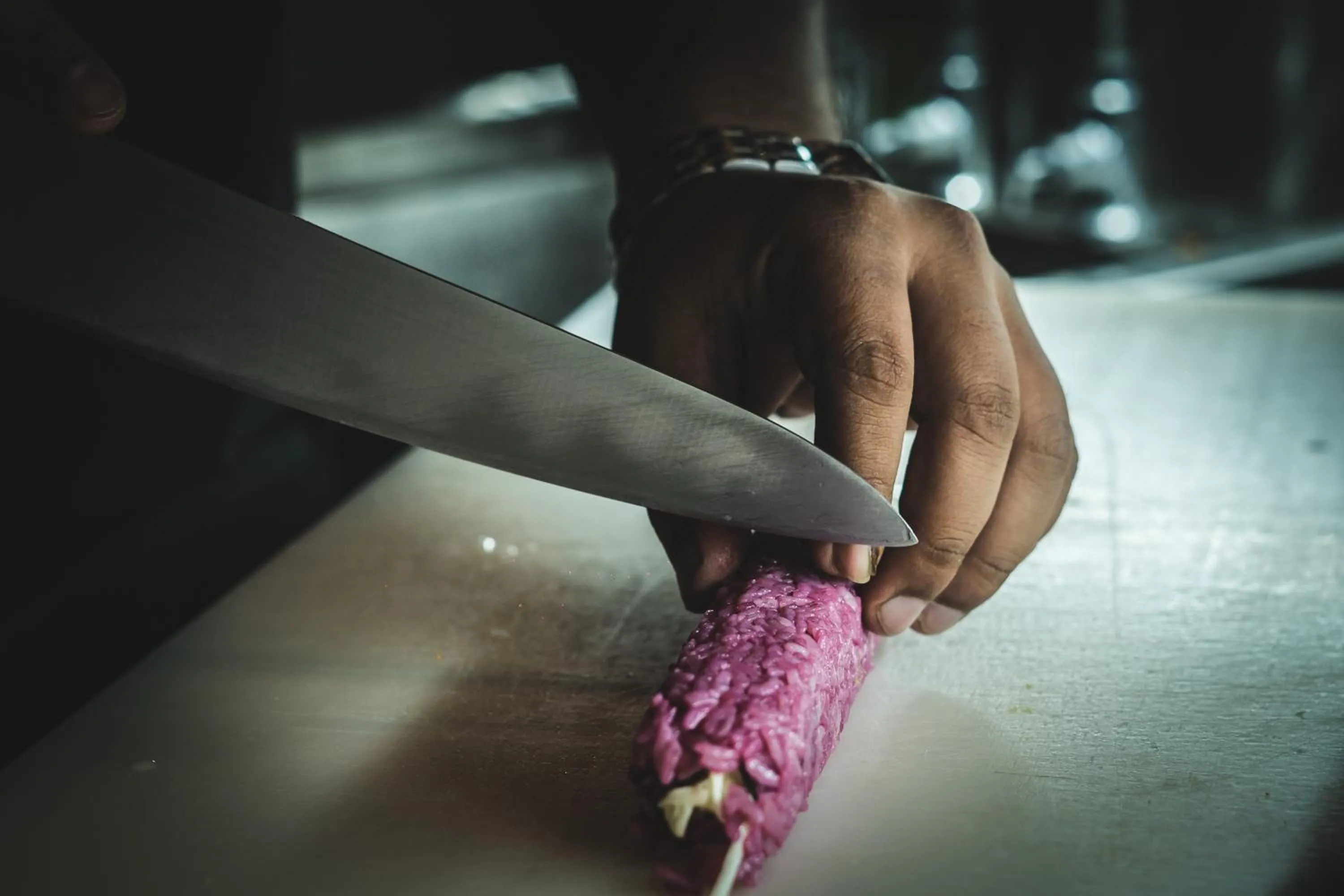 Restaurant/places to eat in Golden Parkk Hotel