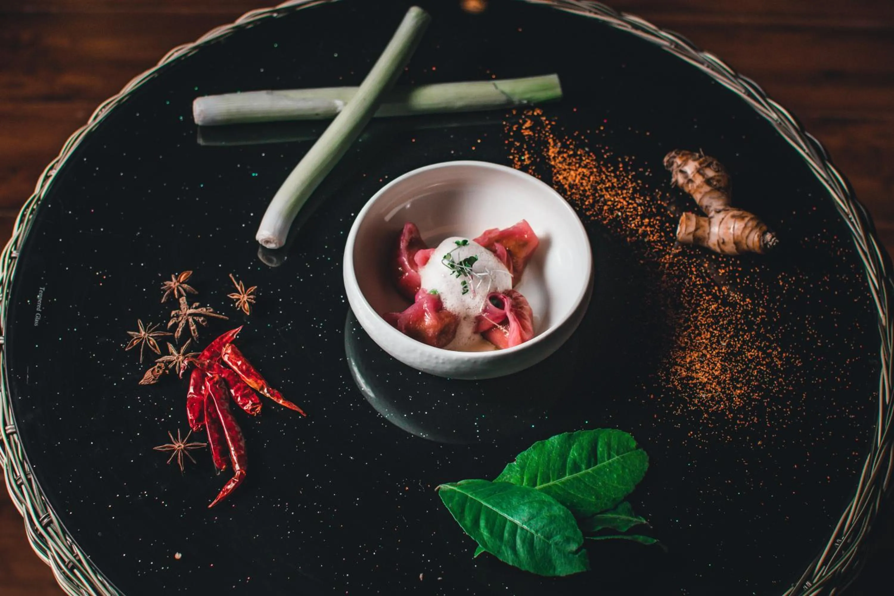 Restaurant/places to eat in Golden Parkk Hotel