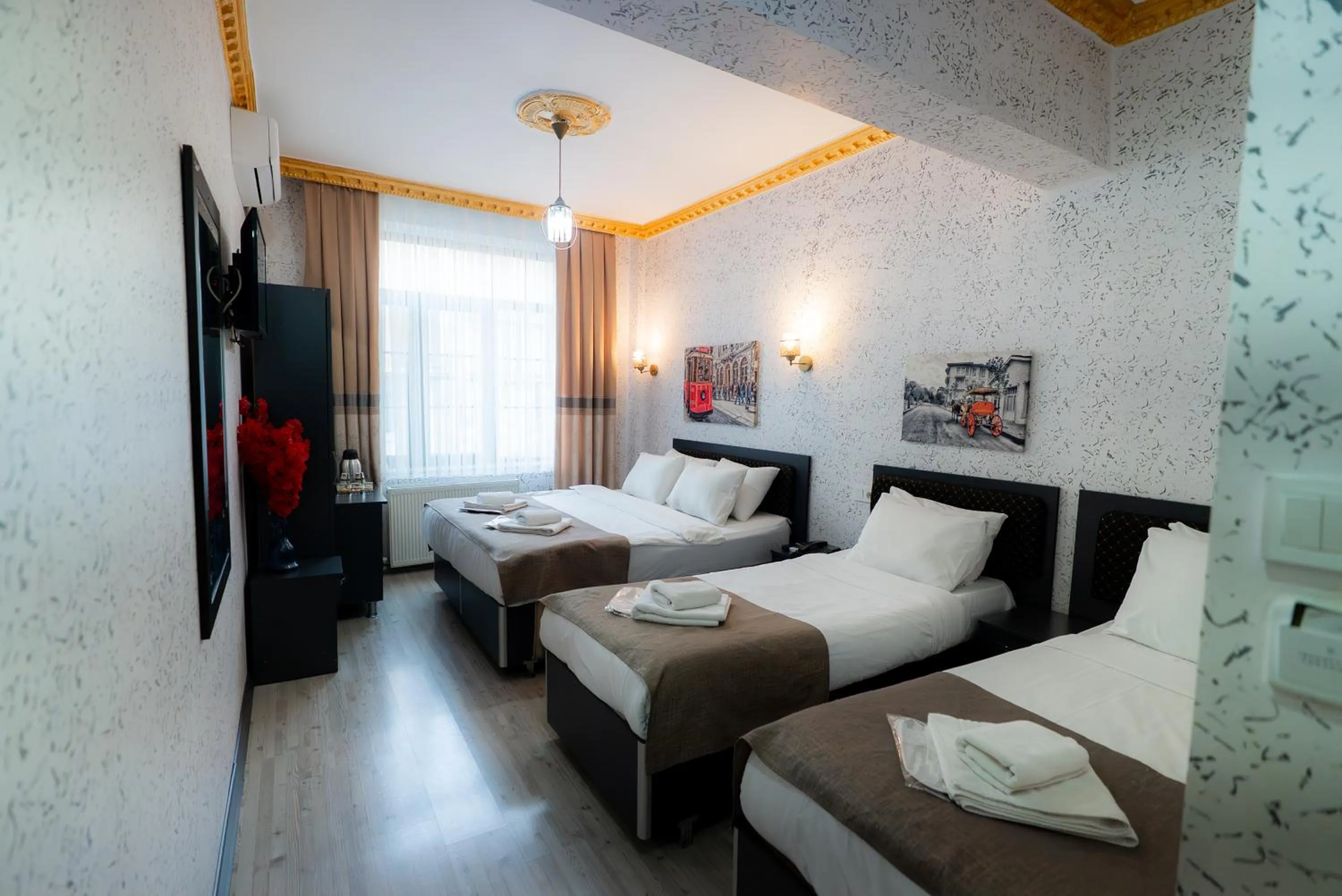 Bed in Golden Horn Park Hotel