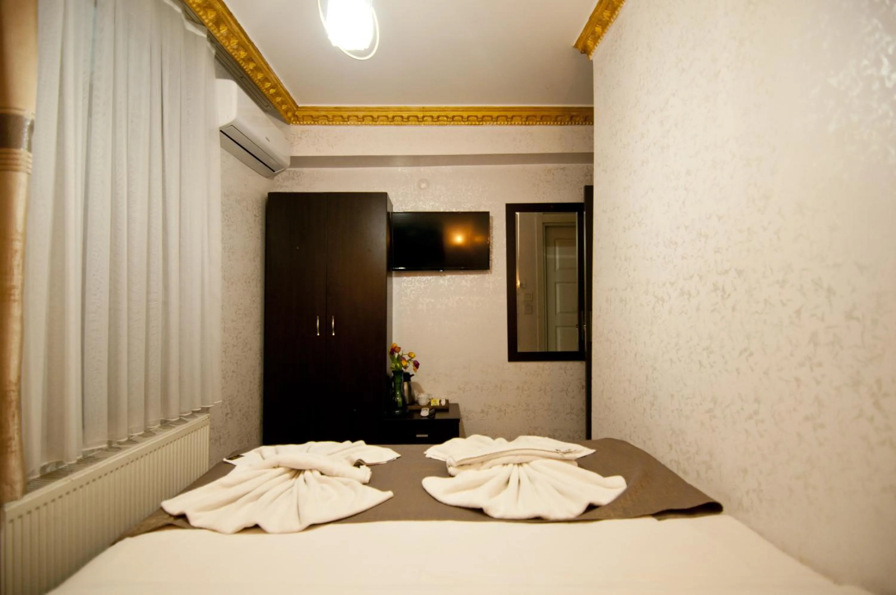 Bed in Golden Horn Park Hotel