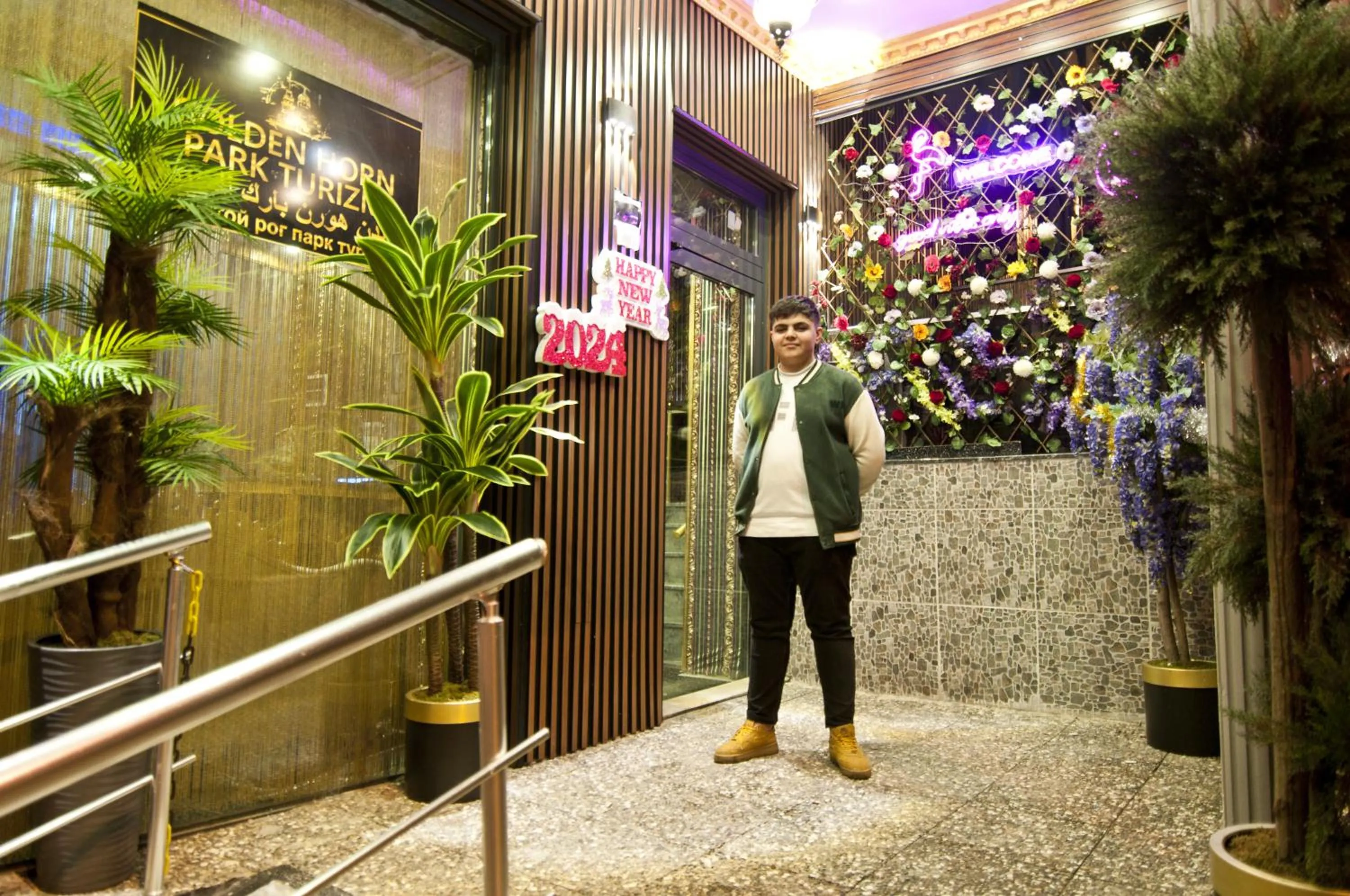 Facade/entrance in Golden Horn Park Hotel