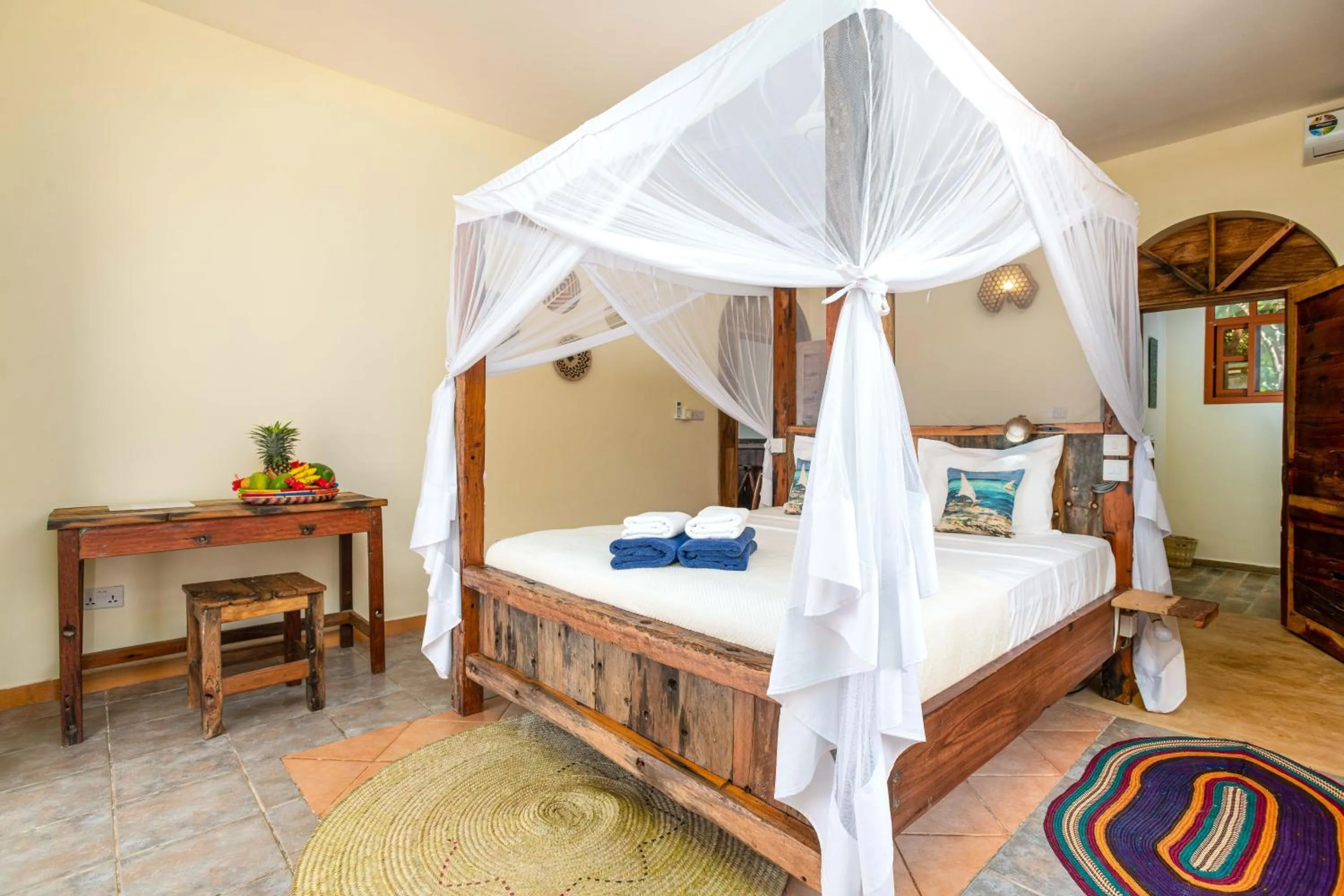 Bed in Marafiki Beach Hotel & SPA