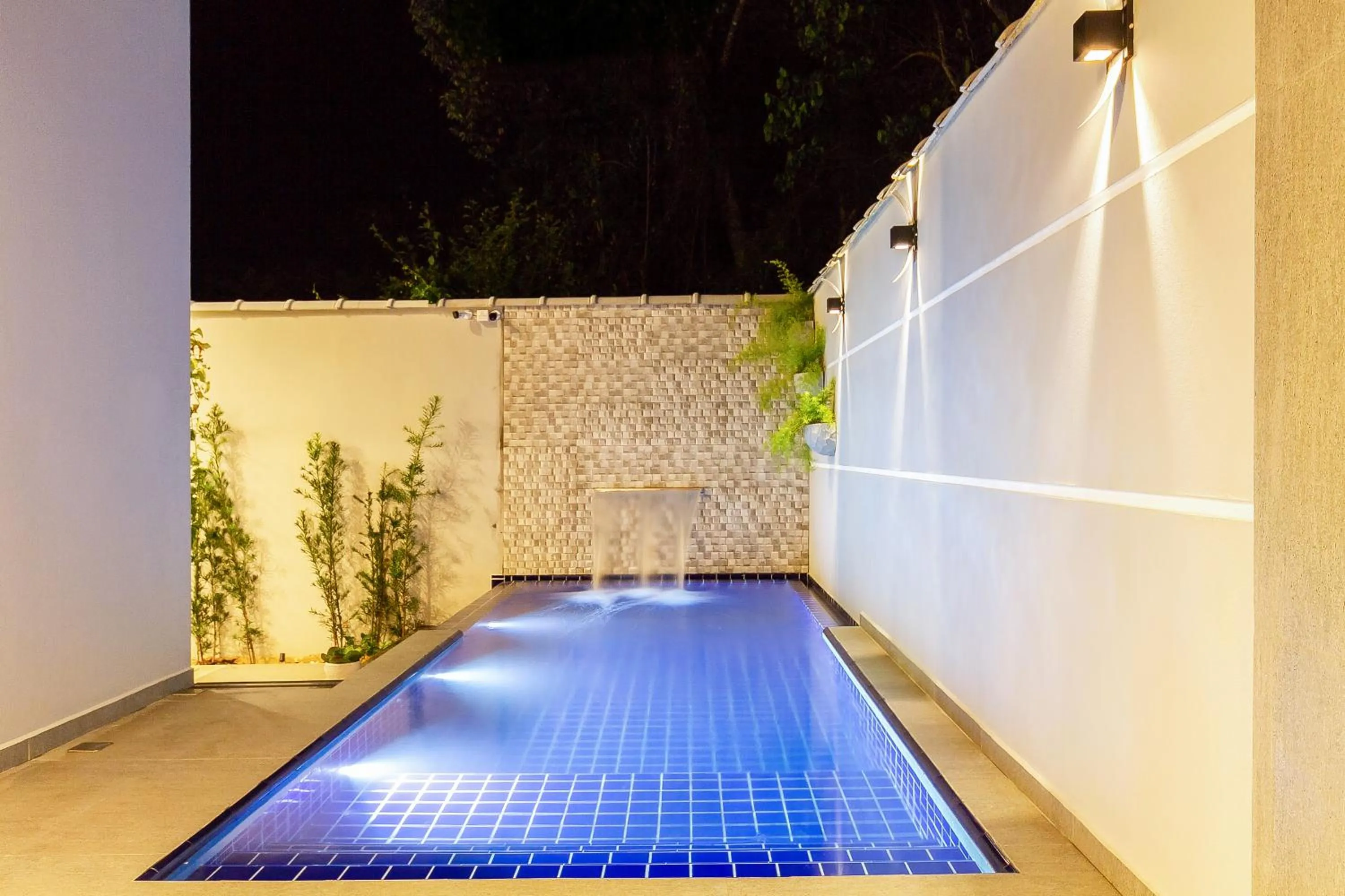 Pool view in Calamar Flats Paraty