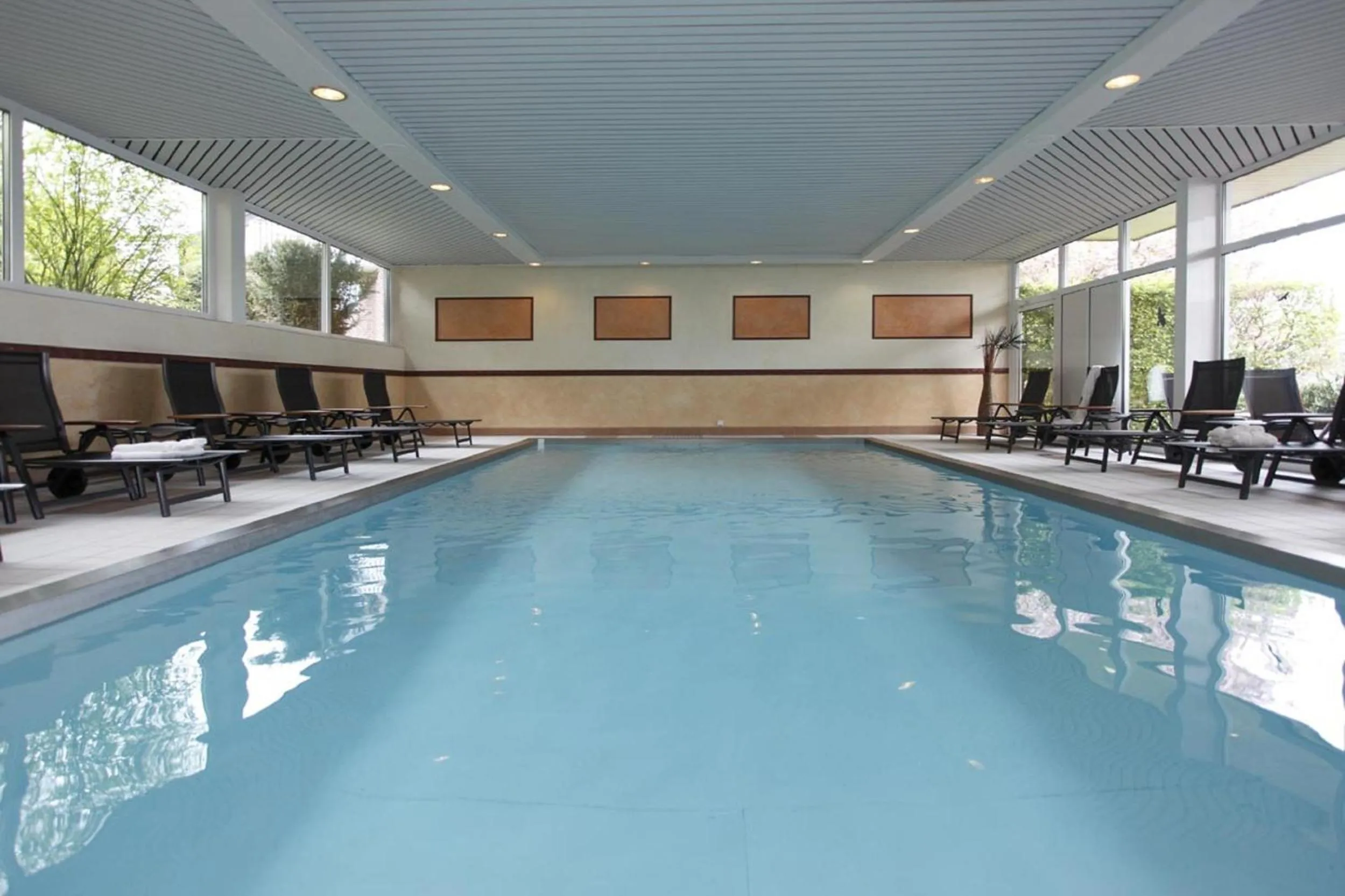 Swimming pool in Posthotel Usseln