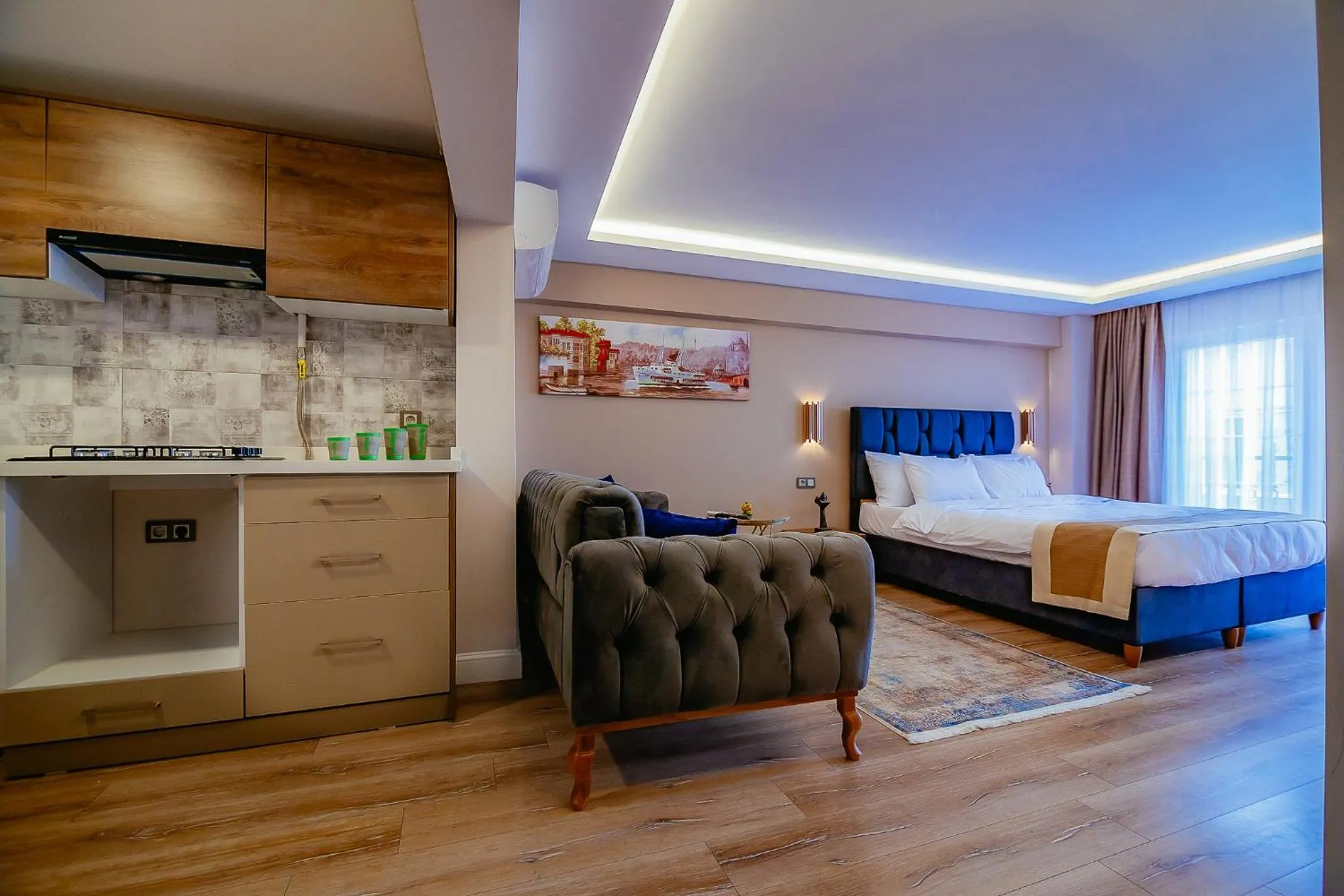 Photo of the whole room in Galata Hill Hotel