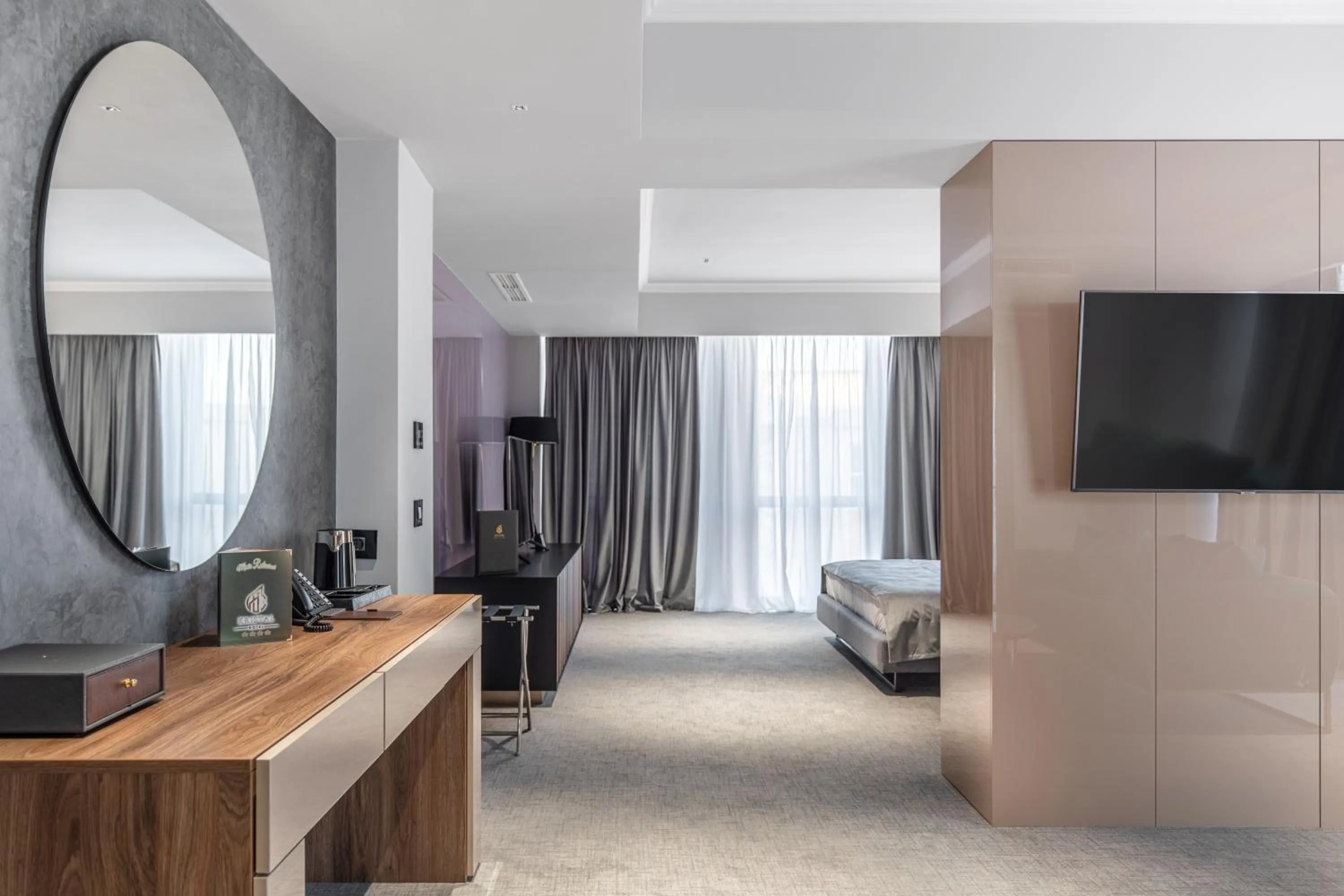 TV and multimedia, Bed in Hotel Kristal Focsani