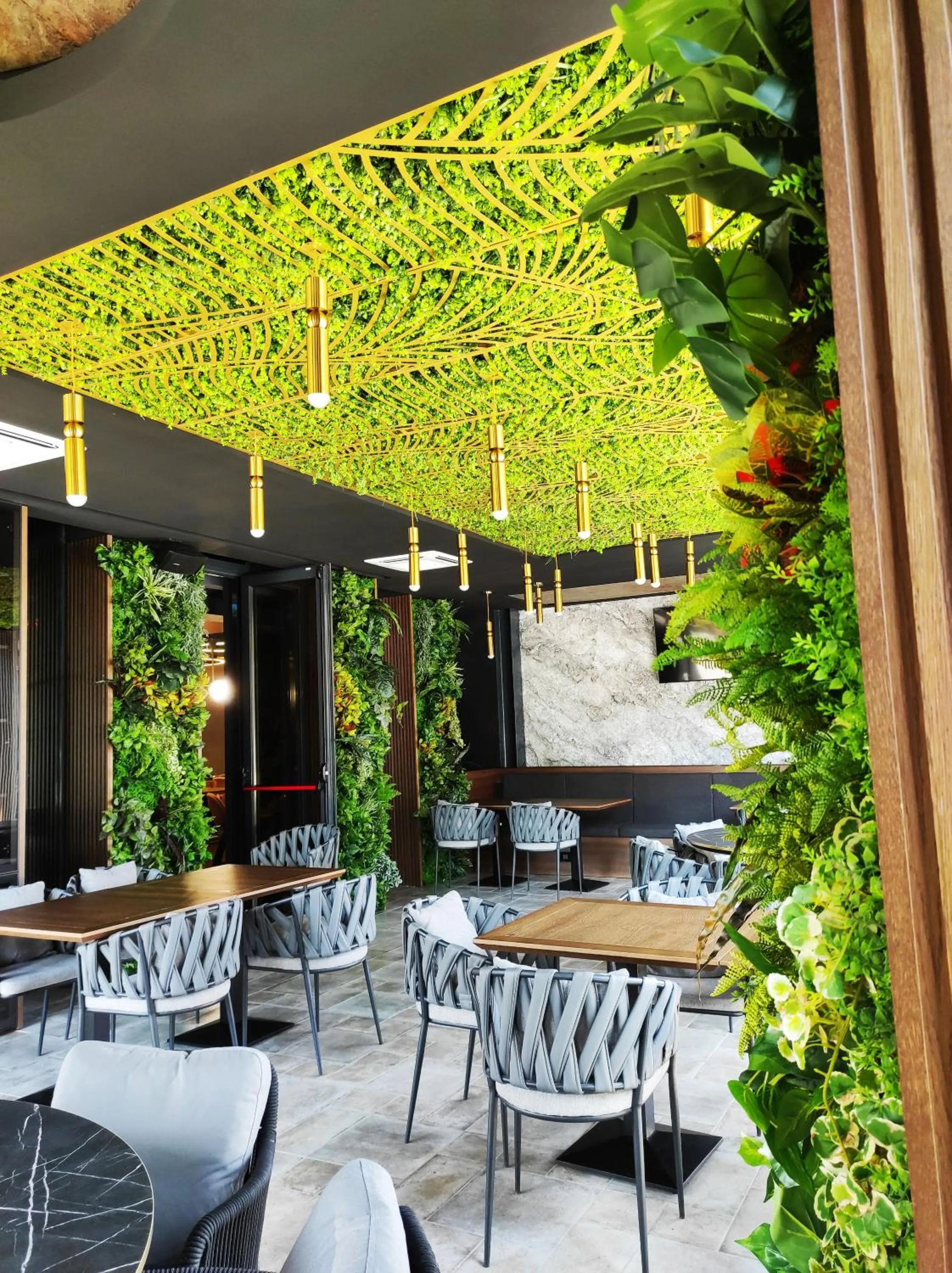 Restaurant/places to eat in Hotel Kristal Focsani