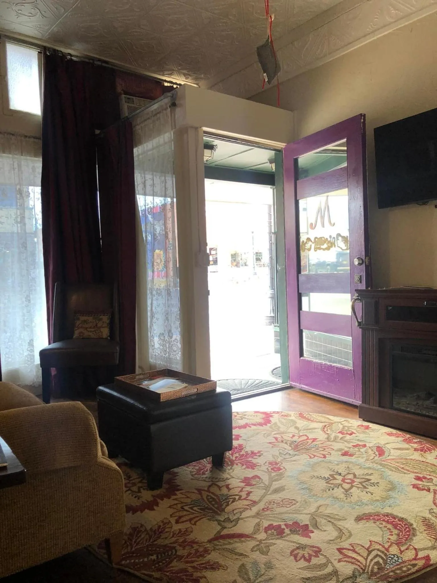 Living room in Historic Palace Hotel