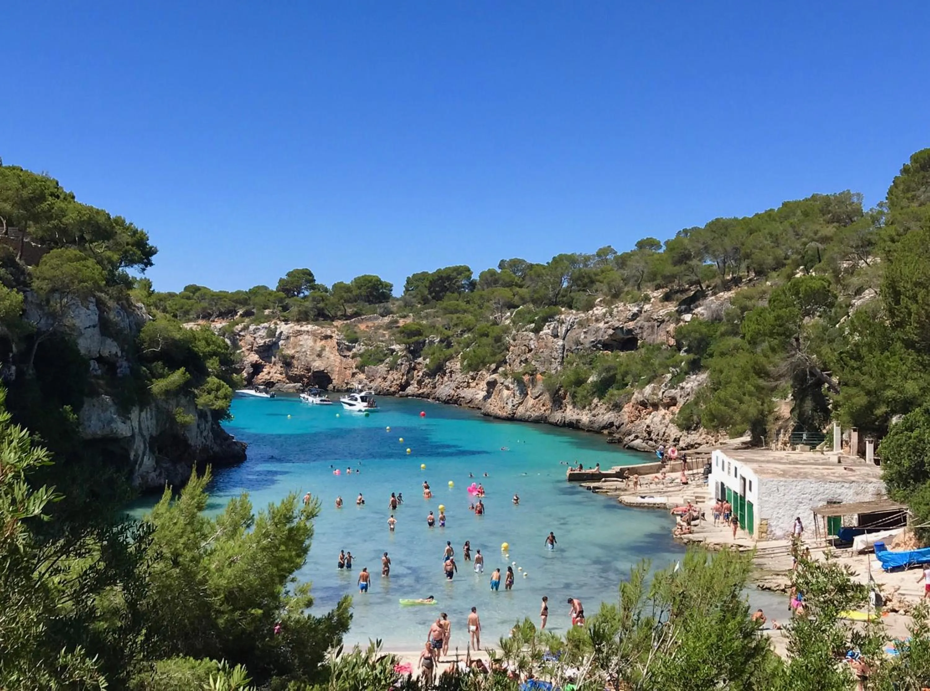 Beach in Hostal Atlanta