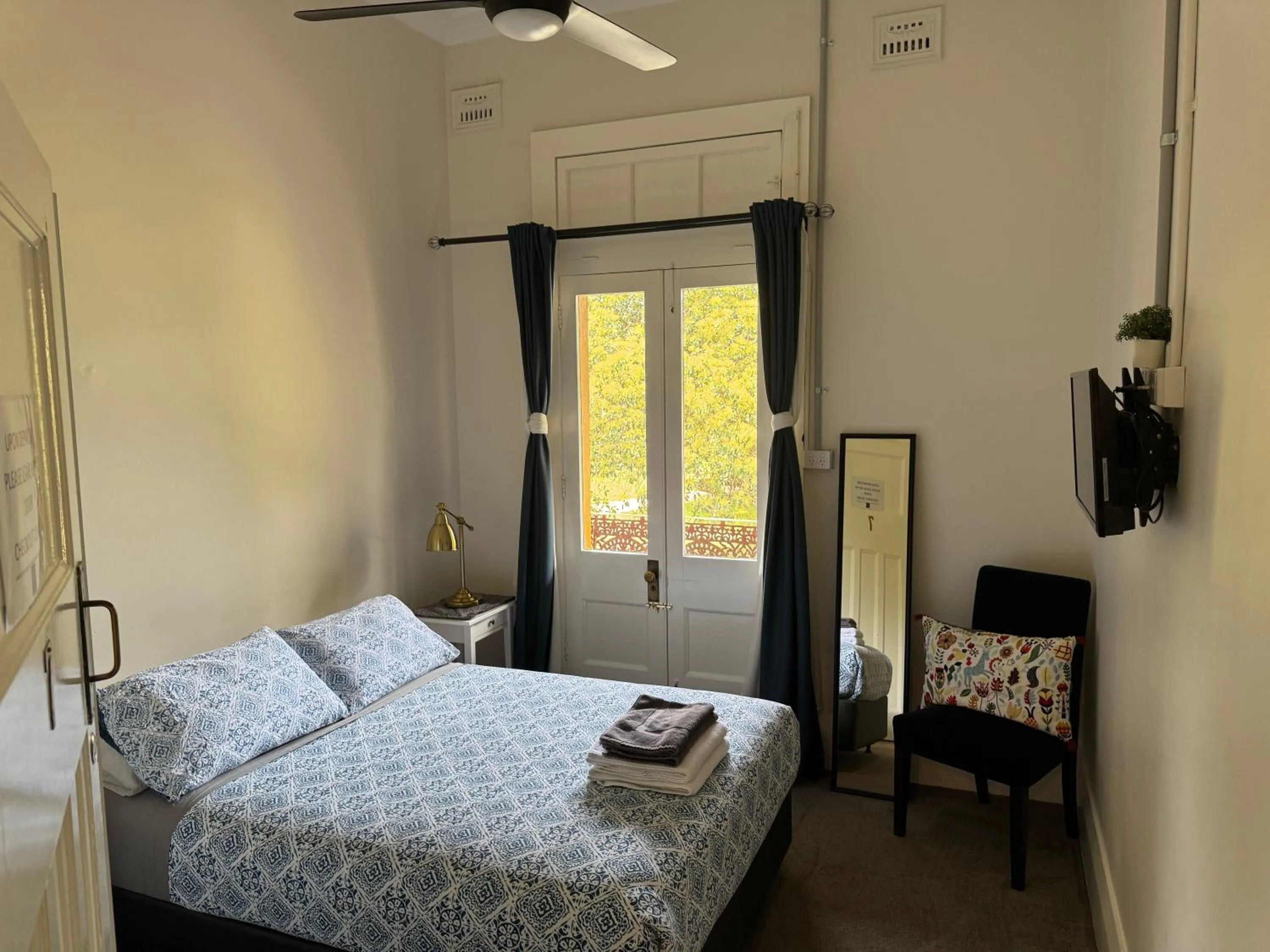 Bed in The Royal Mail Hotel Braidwood