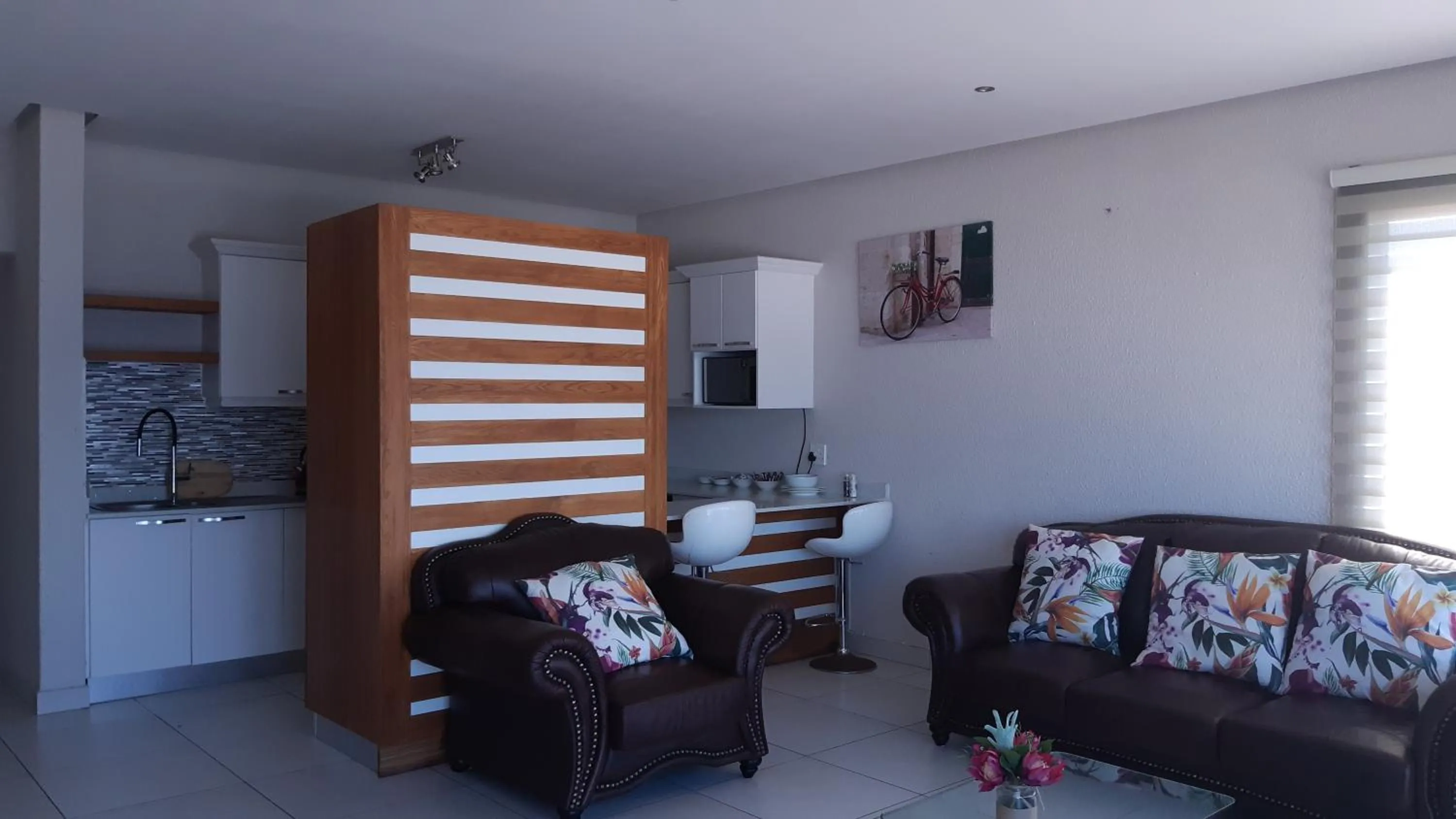 Living room in Margate Beach Lodge