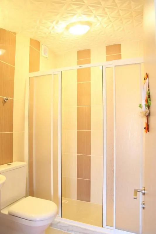 Bathroom in Hattuşirin Hotel