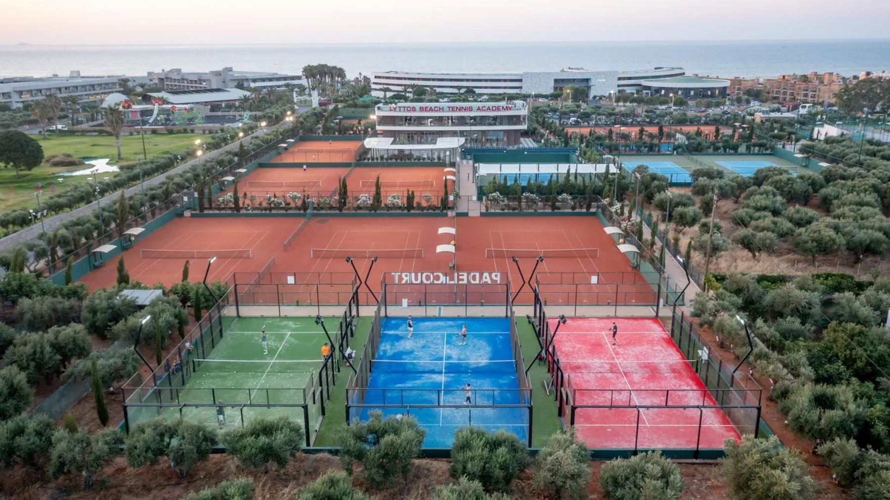 Tennis court in Lyttos Mare