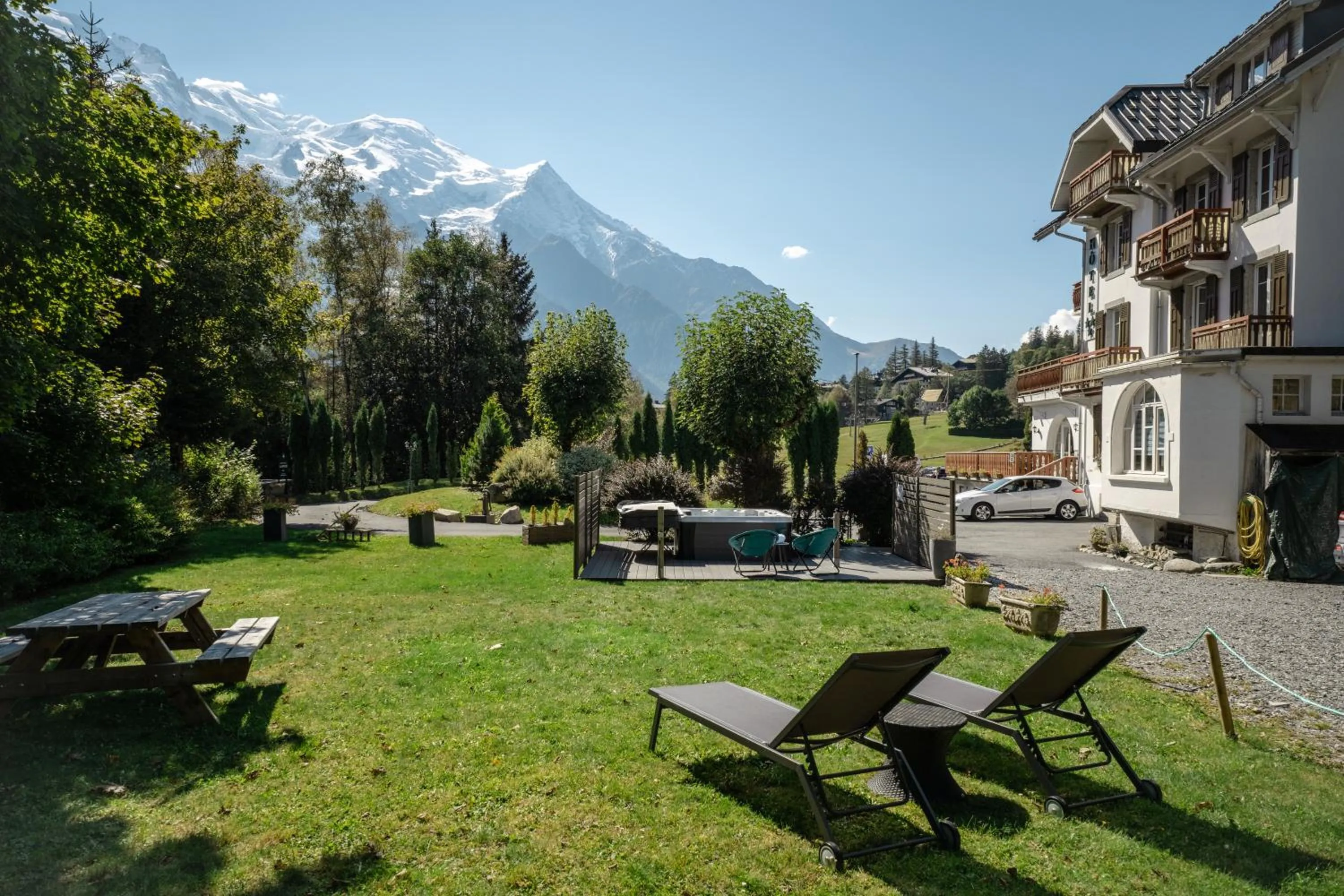 Property building in Chalet Hôtel La Sapinière