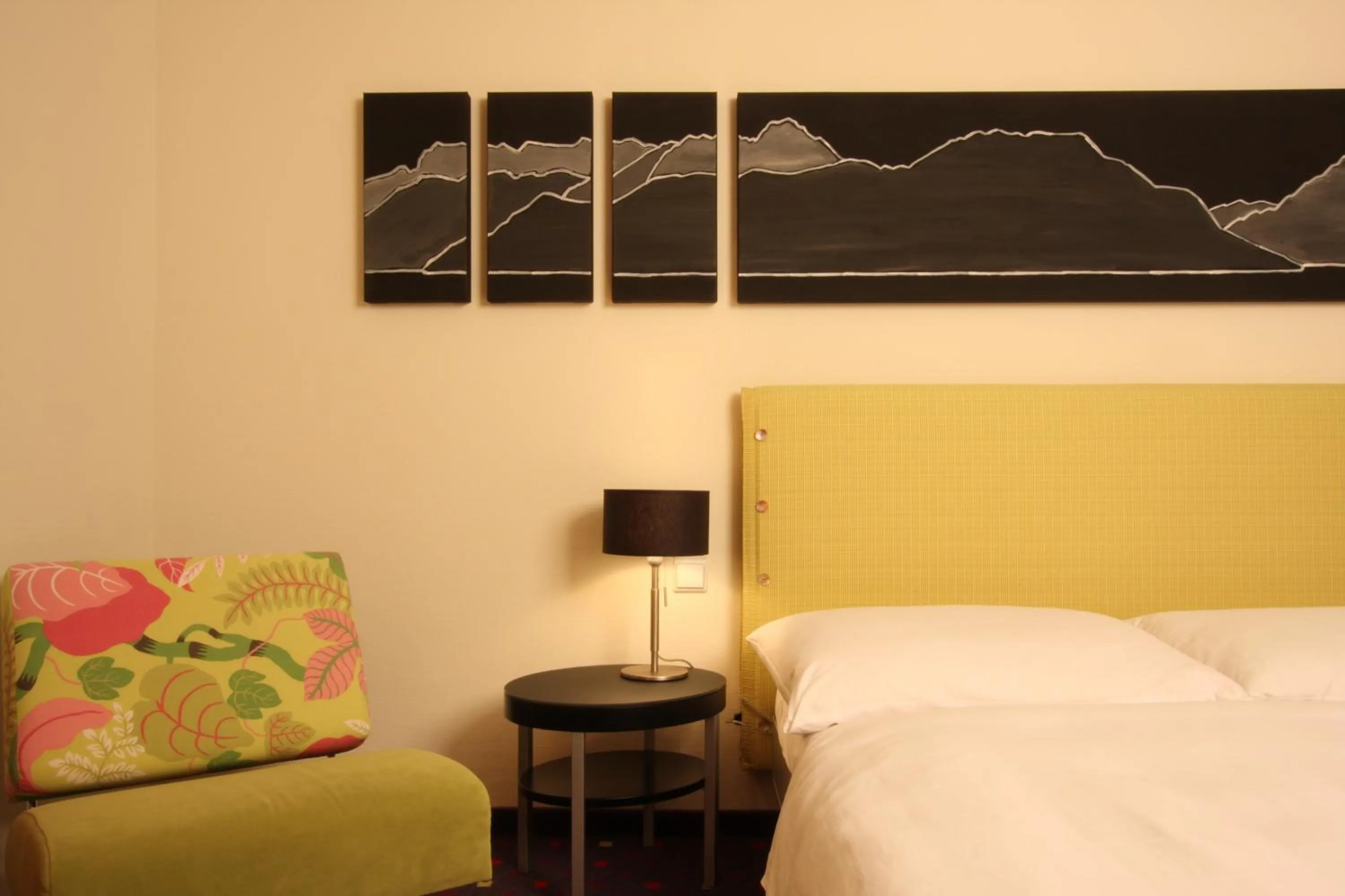 Area and facilities, Bed in Seehotel Gotthard
