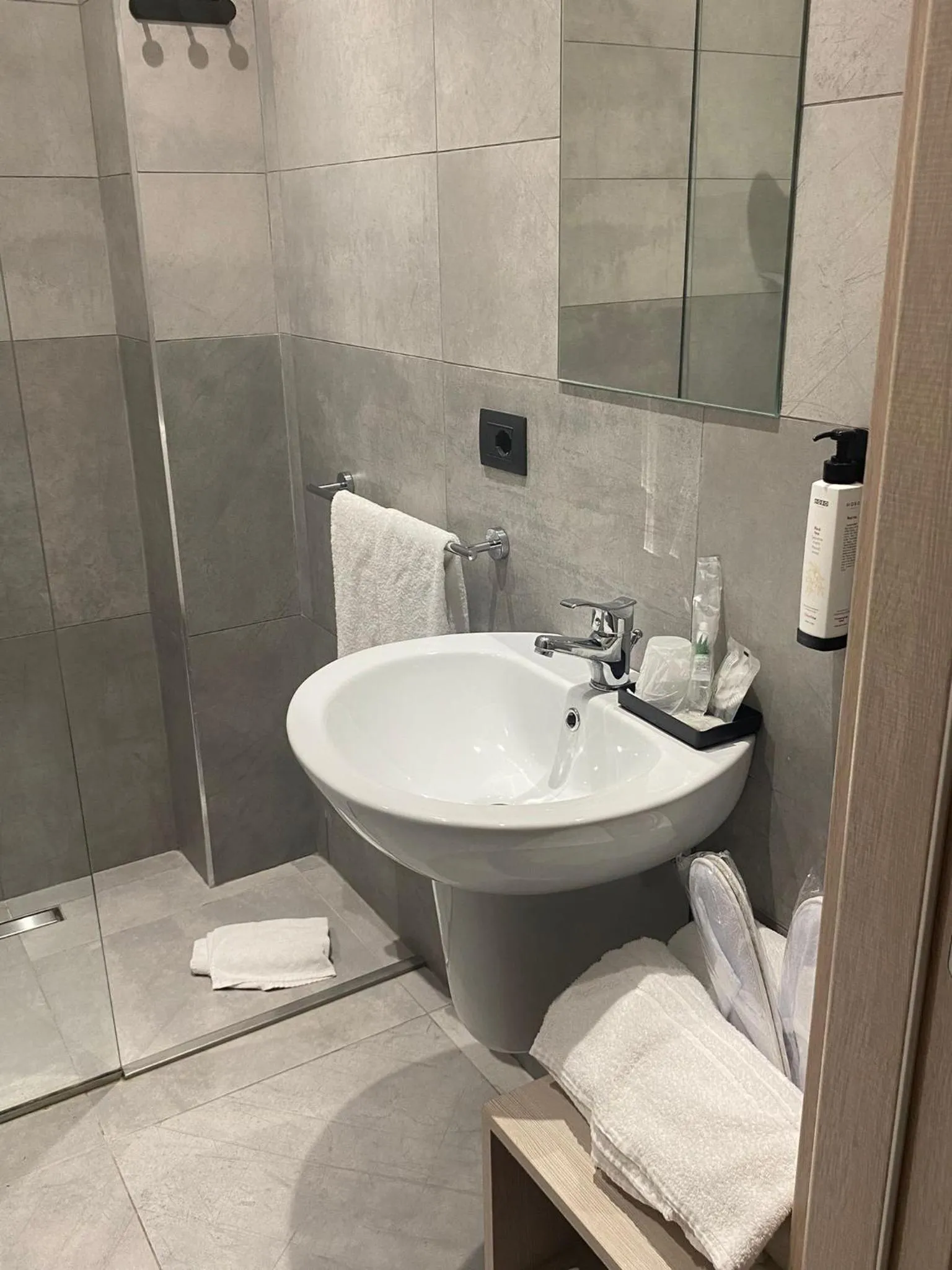 Bathroom in Hotel Portum