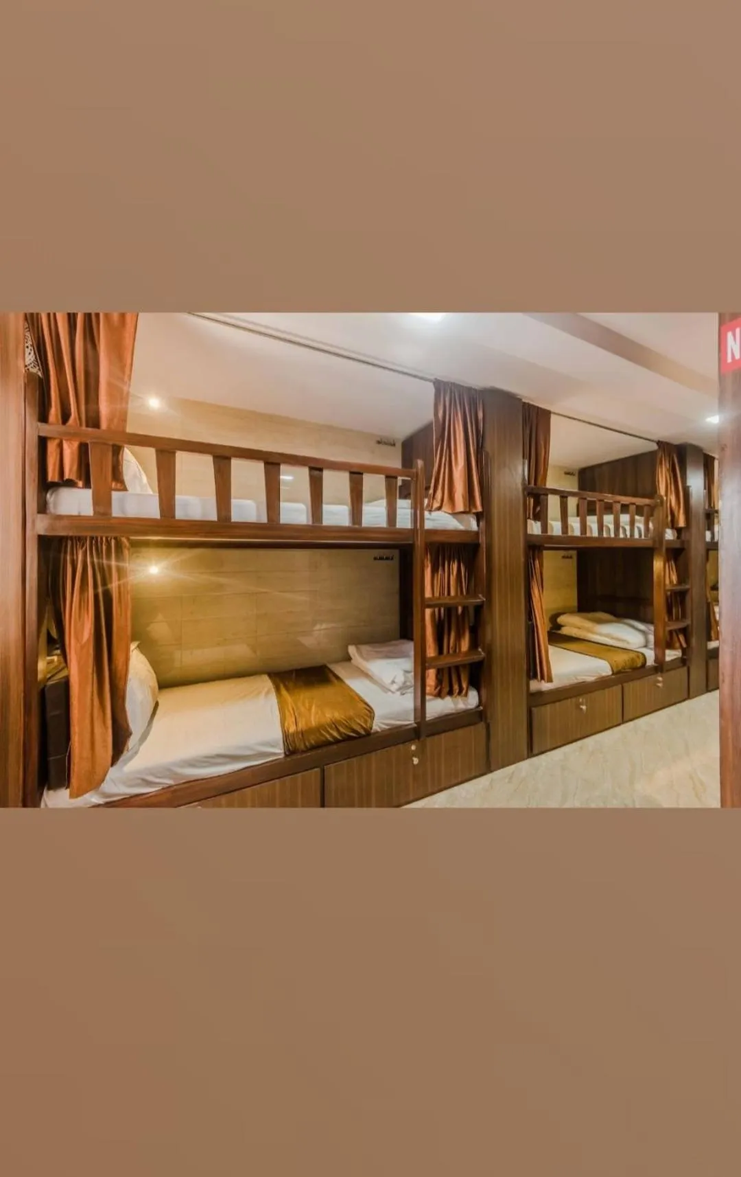 Bed in Awesome Dormitory Male Only