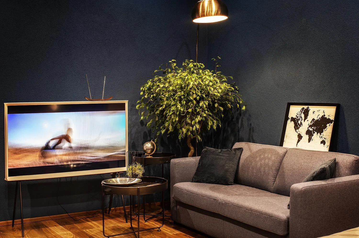 Communal lounge/ TV room in ELVIRA SELECTION by Lotus