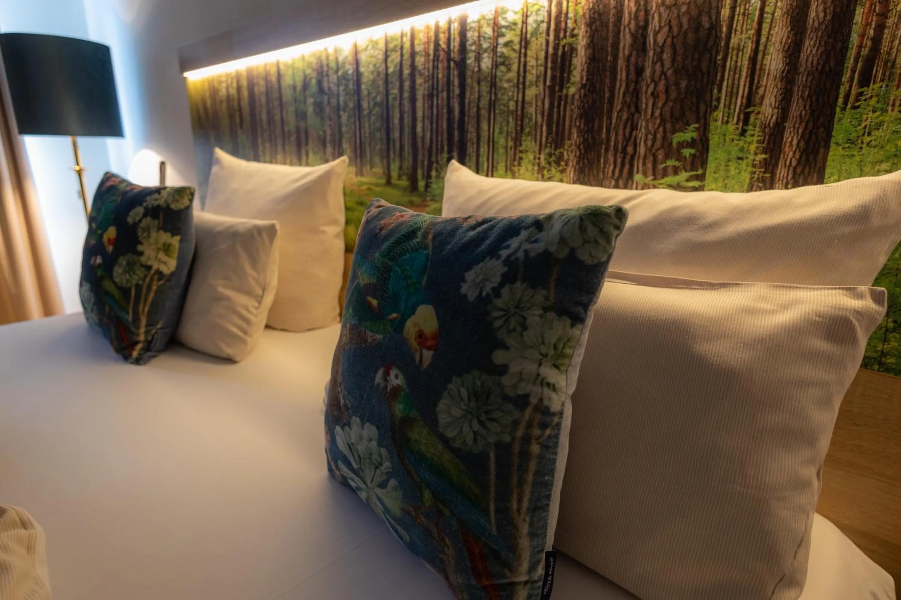 Property building, Bed in CASCADA Rheine by Hackmann