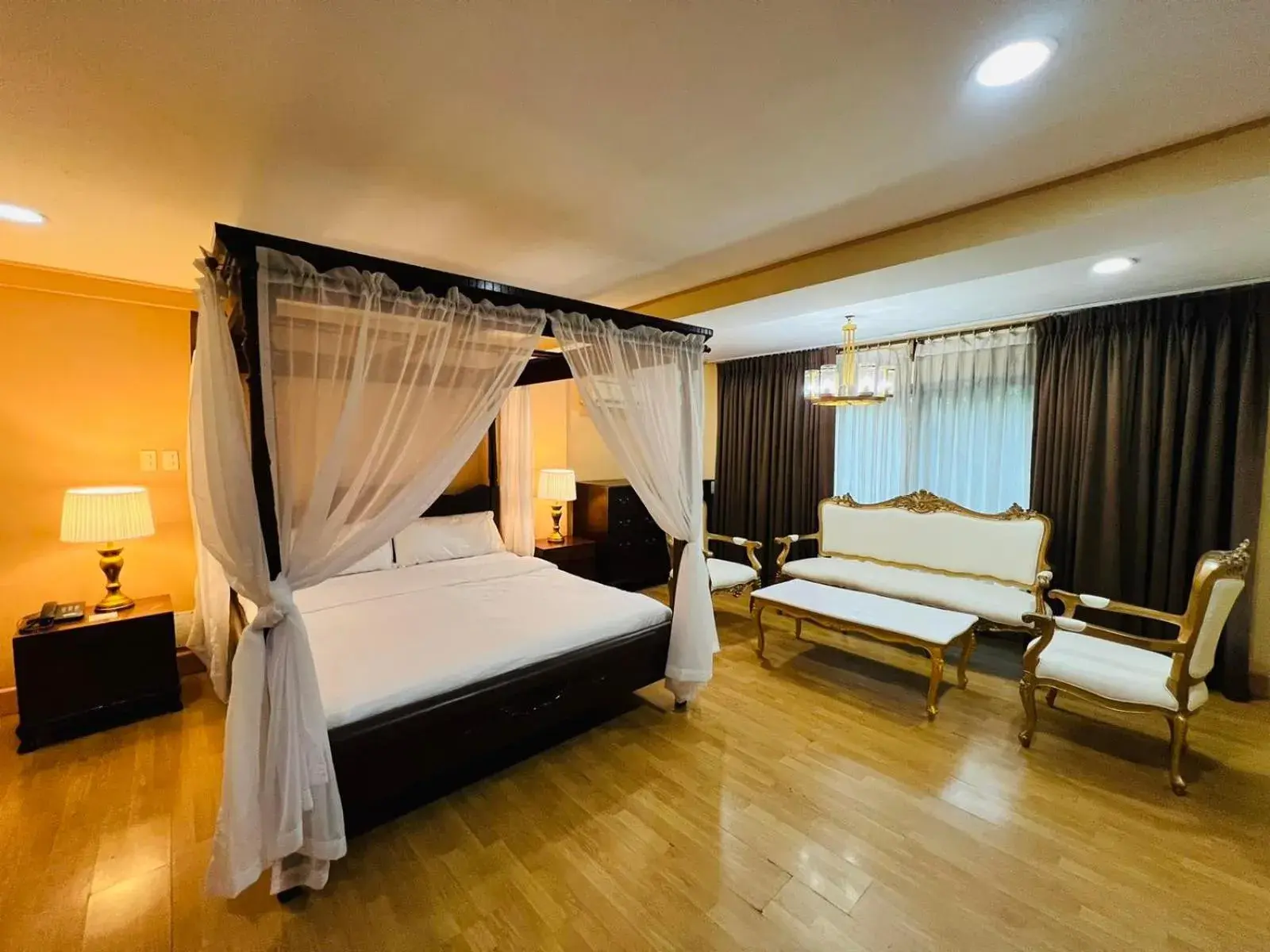 Superior Queen Room in Arzo Hotel Manila Superior Queen Room in Arzo Hotel Manila