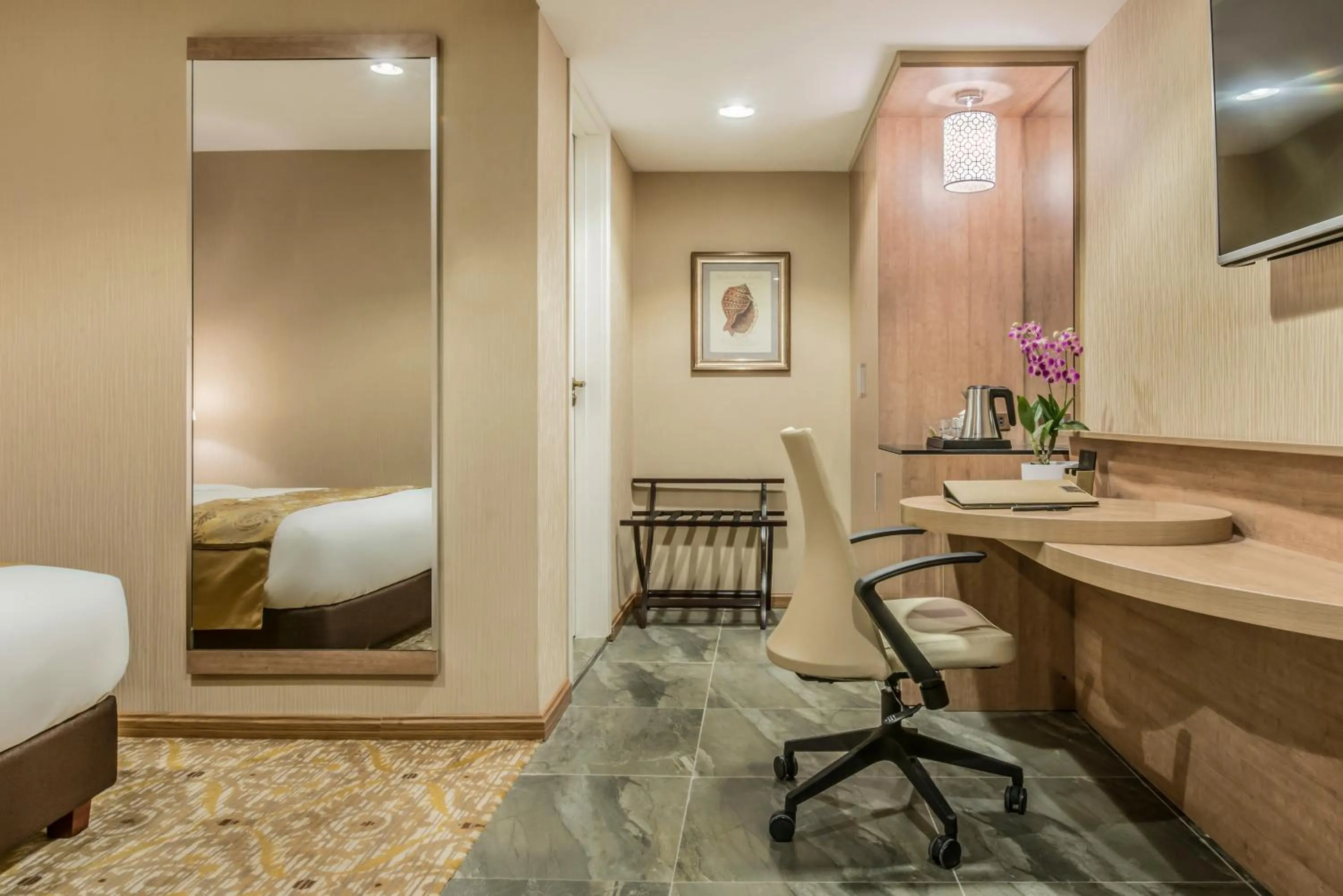 TV and multimedia, Bed in Marcian Garden Hotel