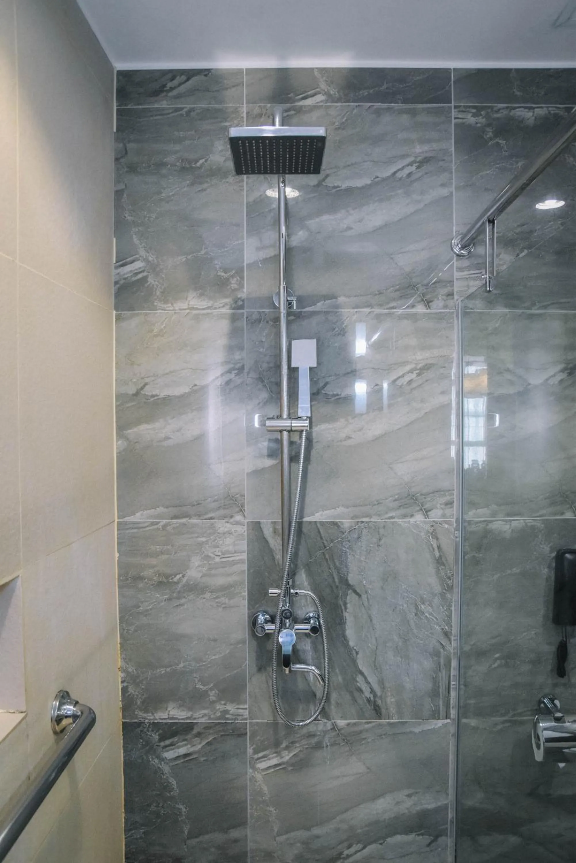 Shower in Marcian Garden Hotel