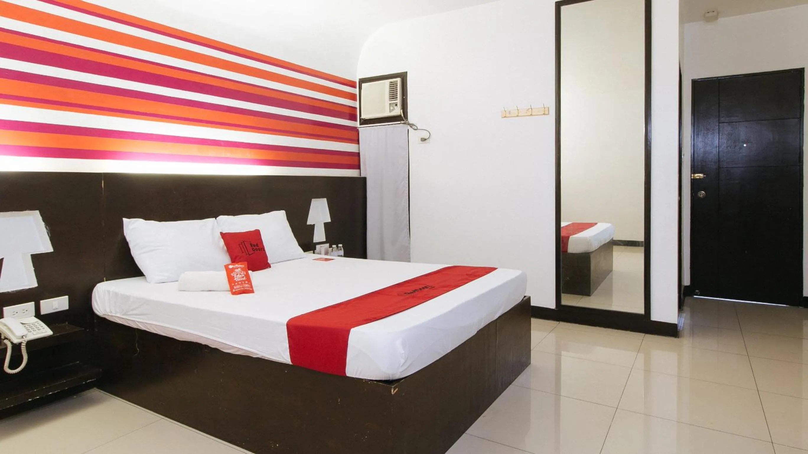 Bed in RedDoorz @ EL Highway Hotel Bulacan