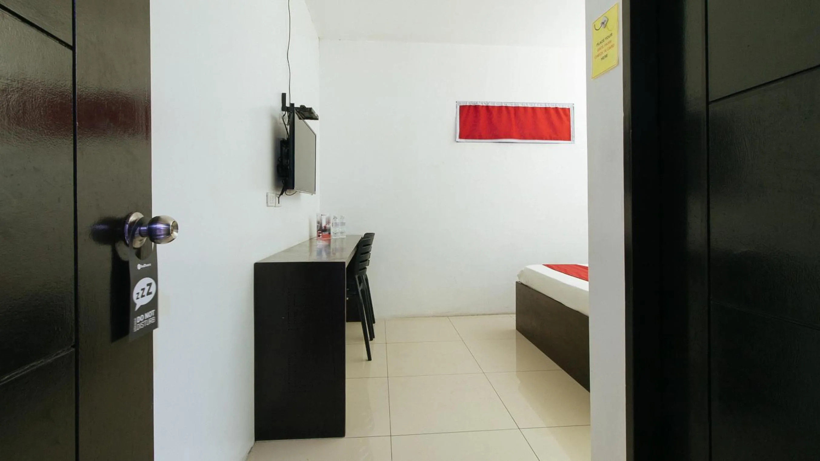 Bed in RedDoorz @ EL Highway Hotel Bulacan