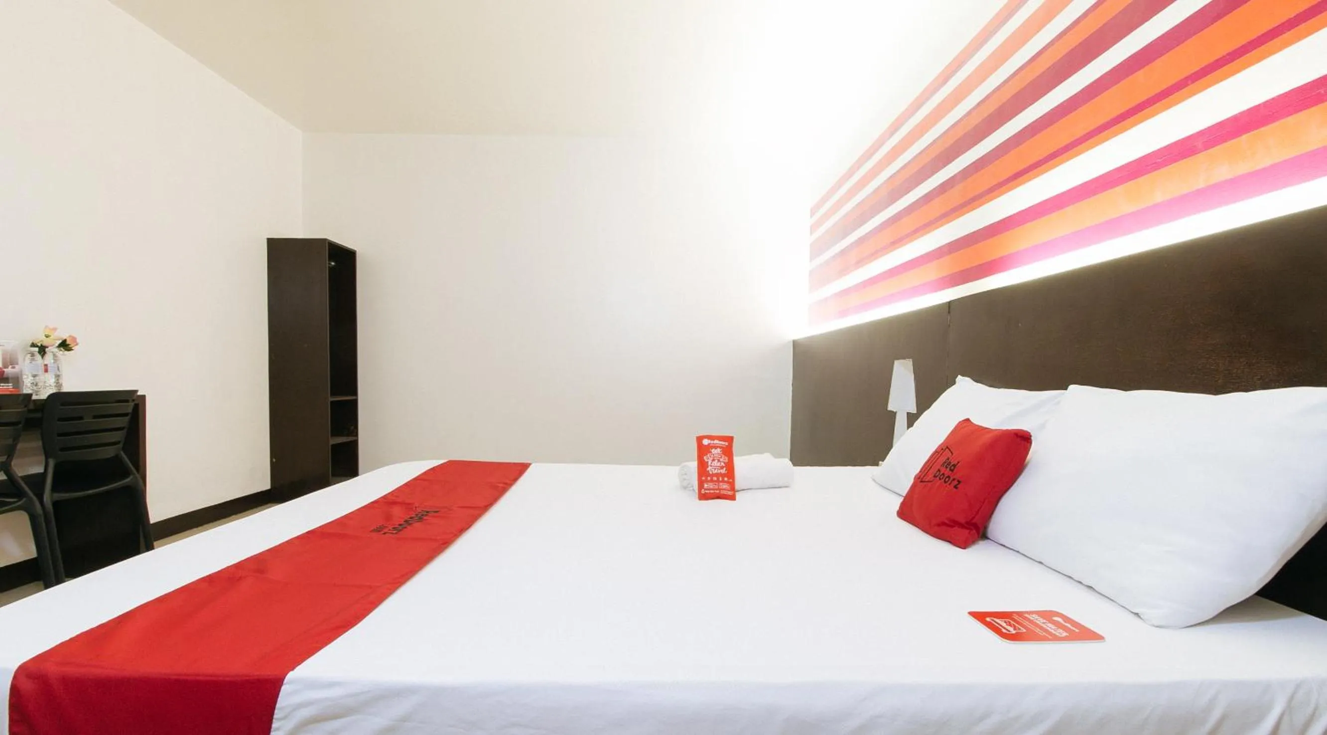 Bed in RedDoorz @ EL Highway Hotel Bulacan