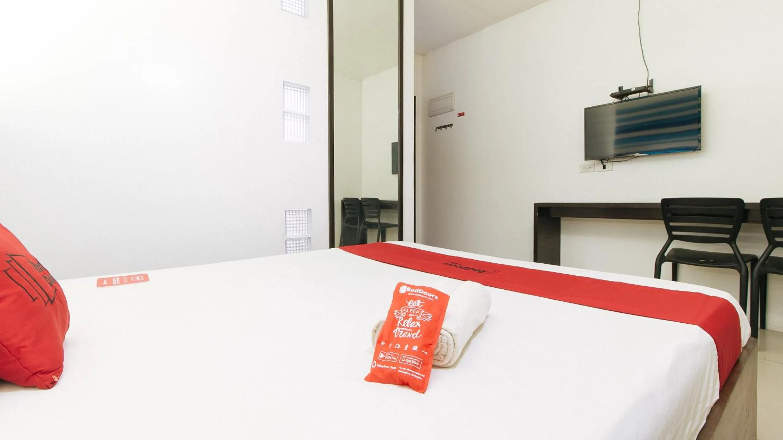 Bed in RedDoorz @ EL Highway Hotel Bulacan