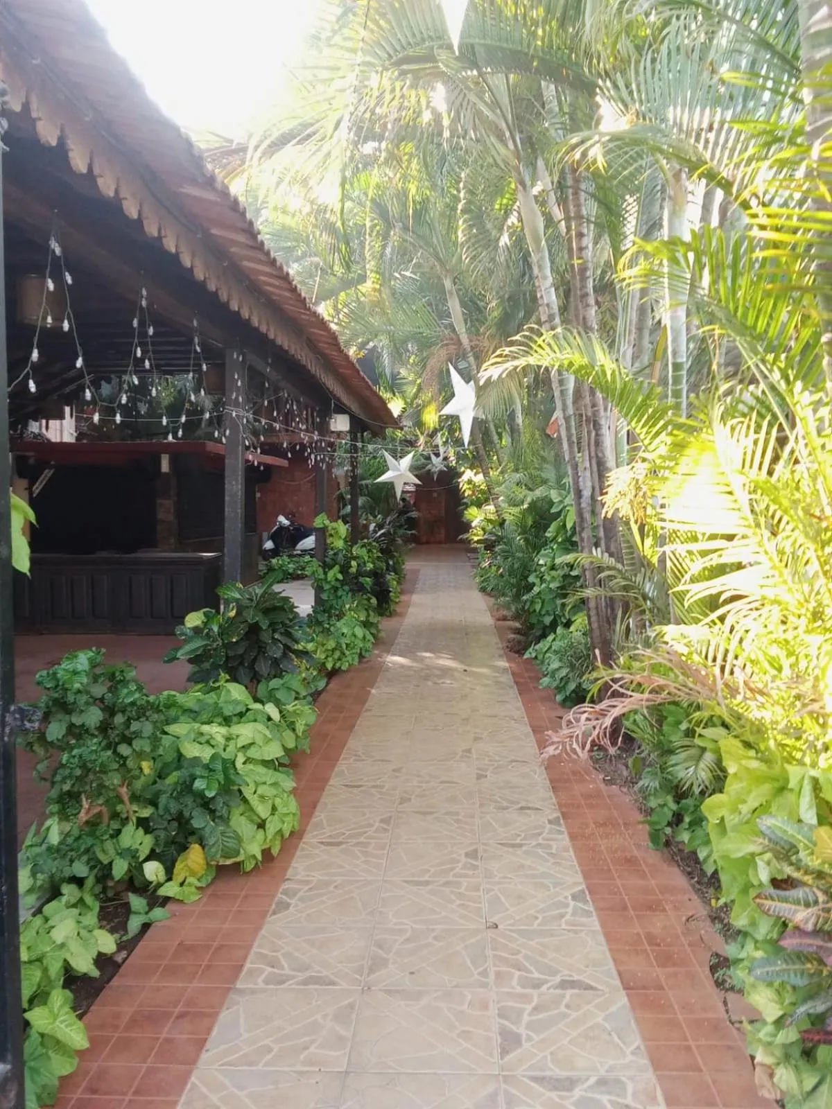 Facade/entrance in Sea Breeze Inn, Calangute Goa