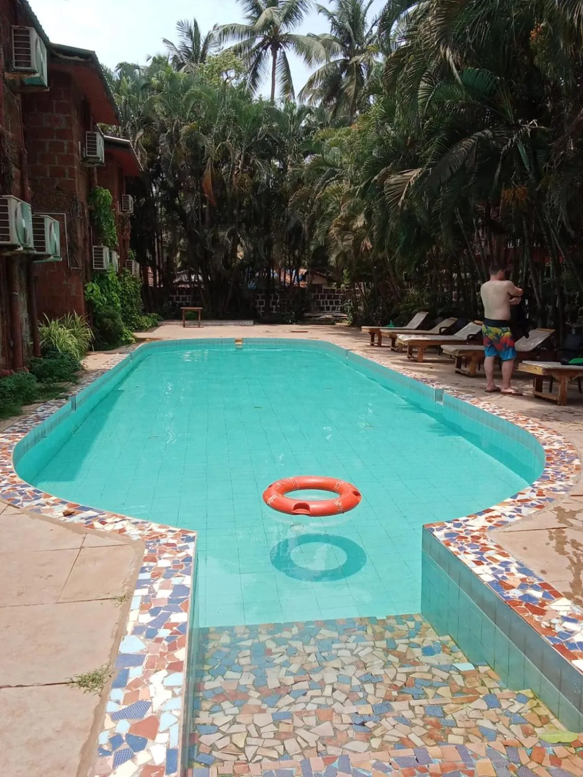 Swimming pool in Sea Breeze Inn, Calangute Goa