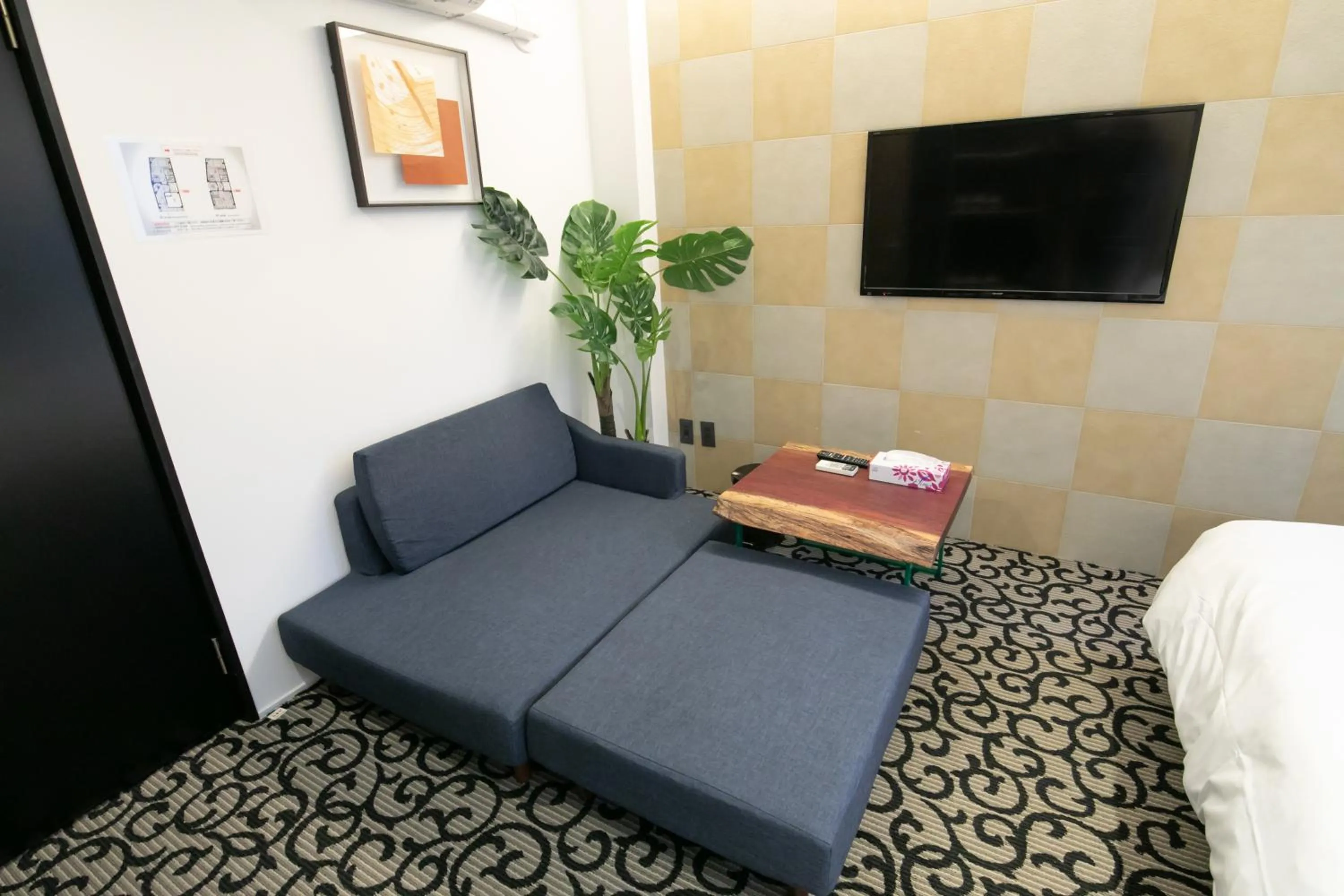 Seating area, Bed in Noyado Uehonmachi