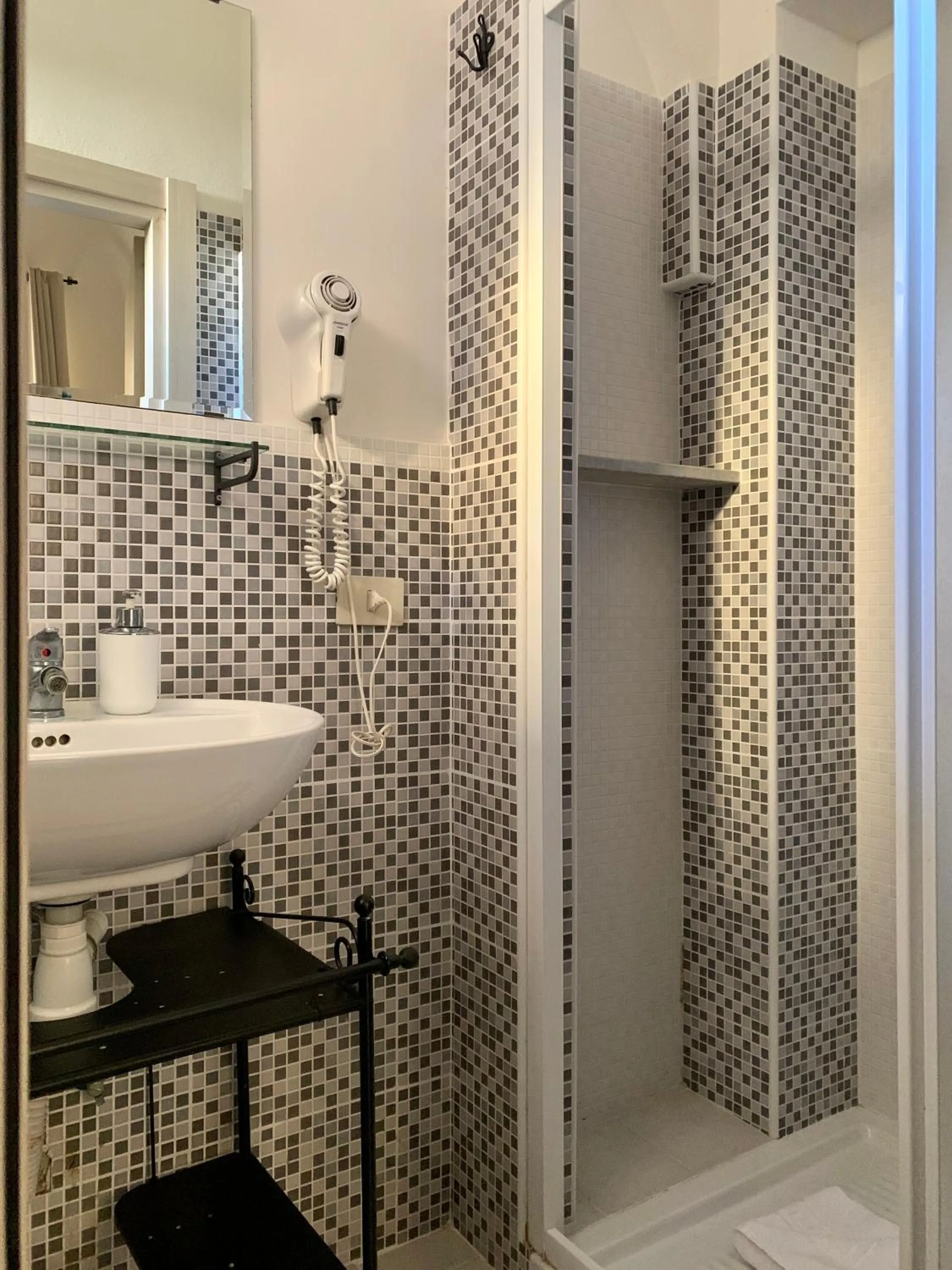 Shower in Guest House Casa Vicenza