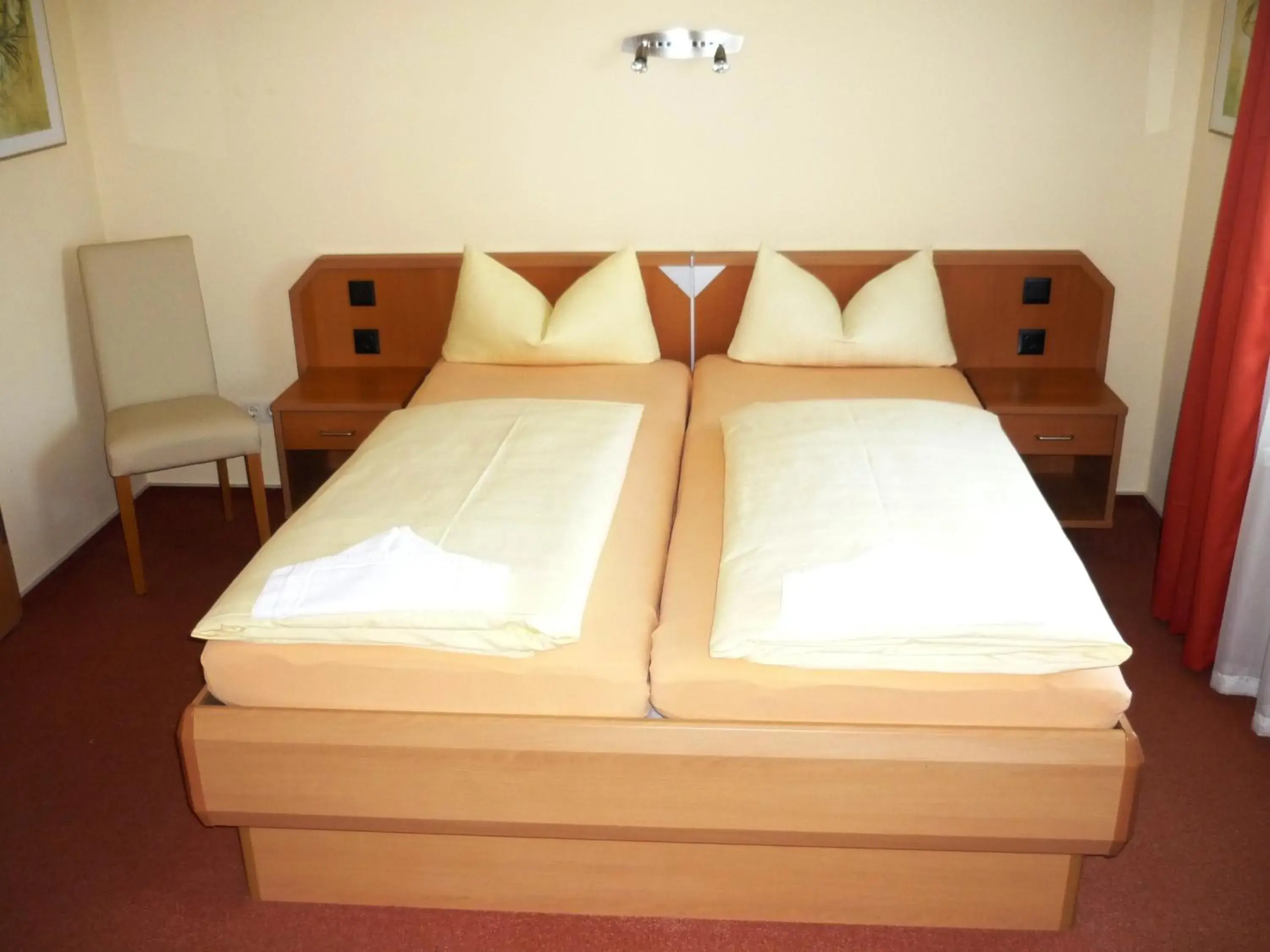 Double Room in Pension Im Malerwinkel Kallmünz Double Room in Pension Im Malerwinkel Kallmünz