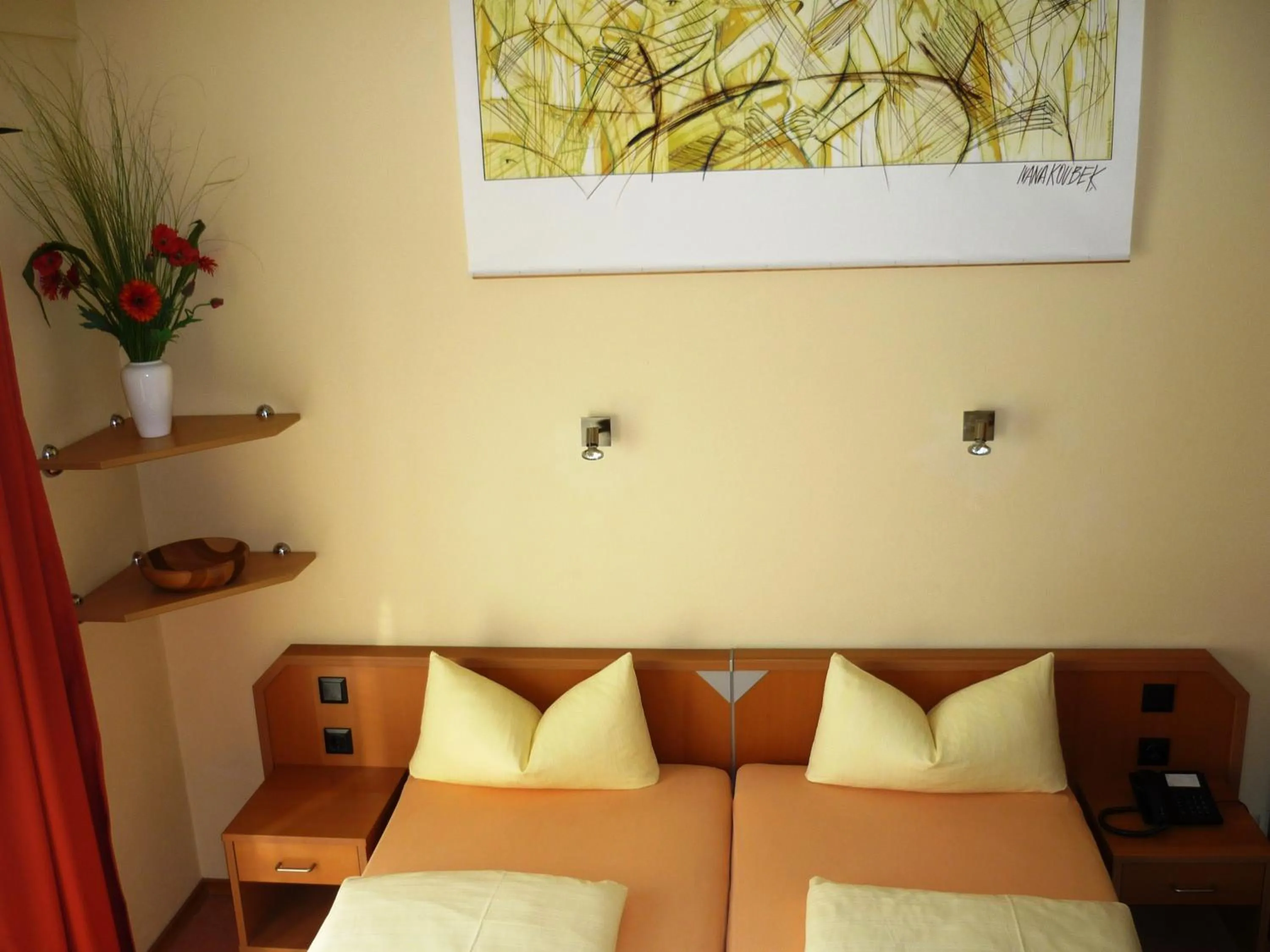 Bed in Pension Im Malerwinkel Kallmünz