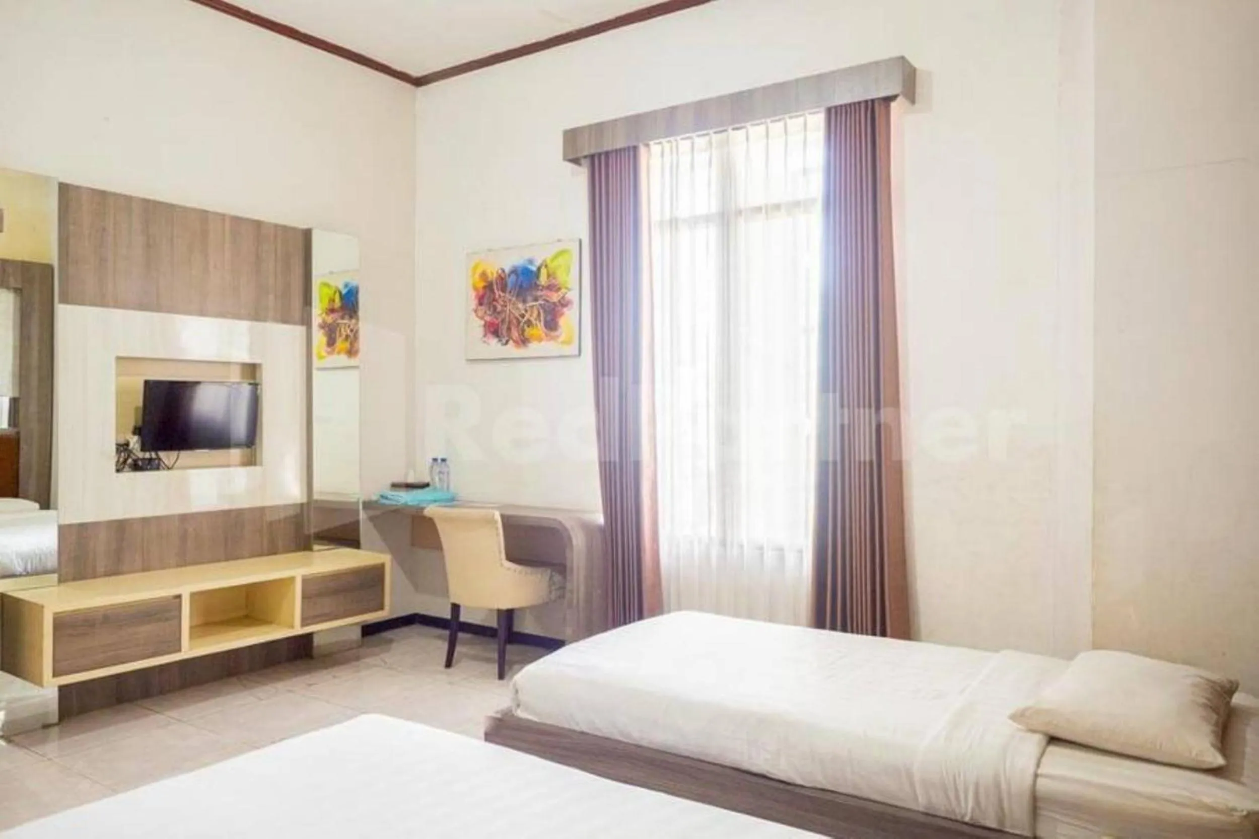 Bathroom, Bed in My Hommy Homestay Mitra RedDoorz