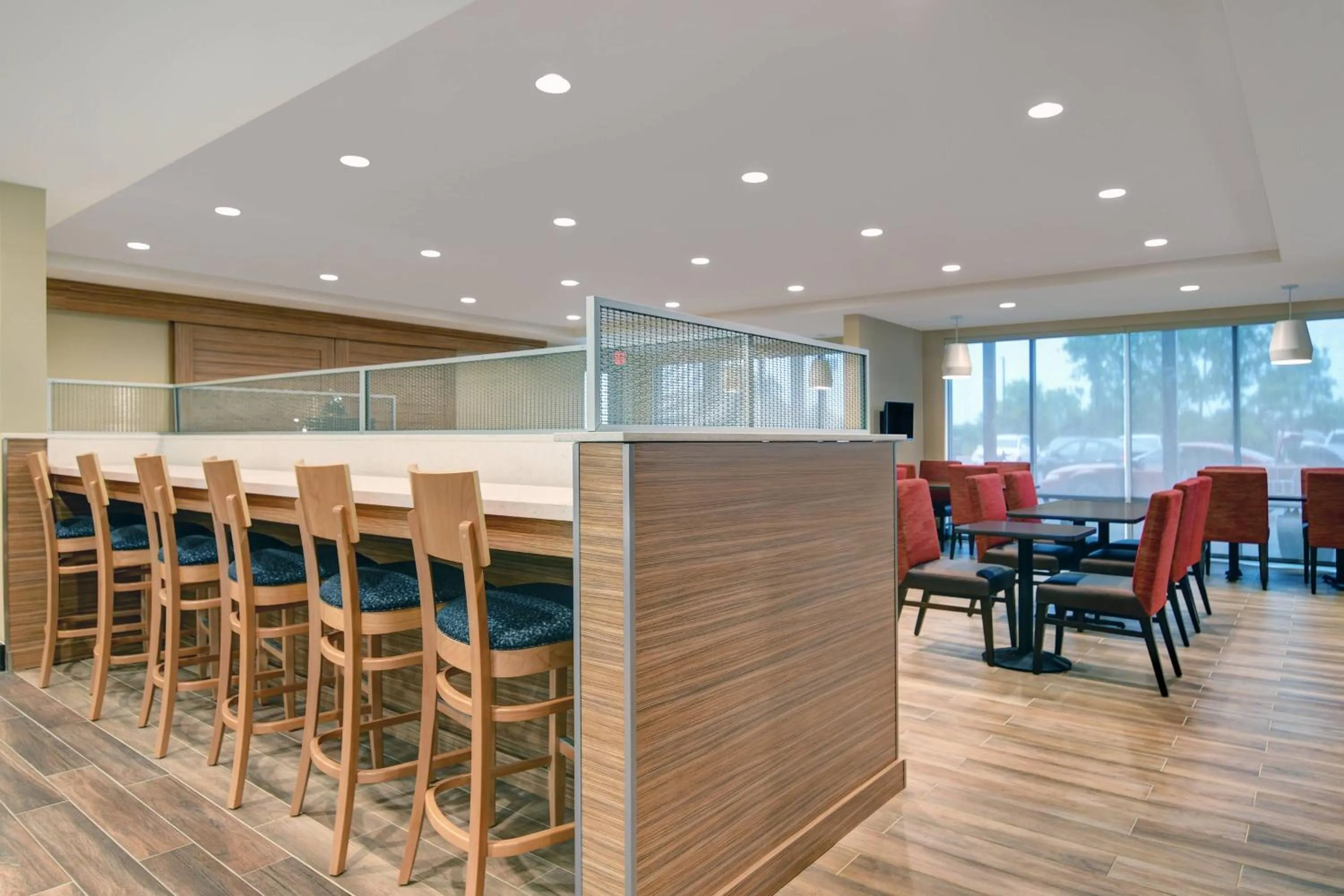 Breakfast in TownePlace Suites By Marriott Lima