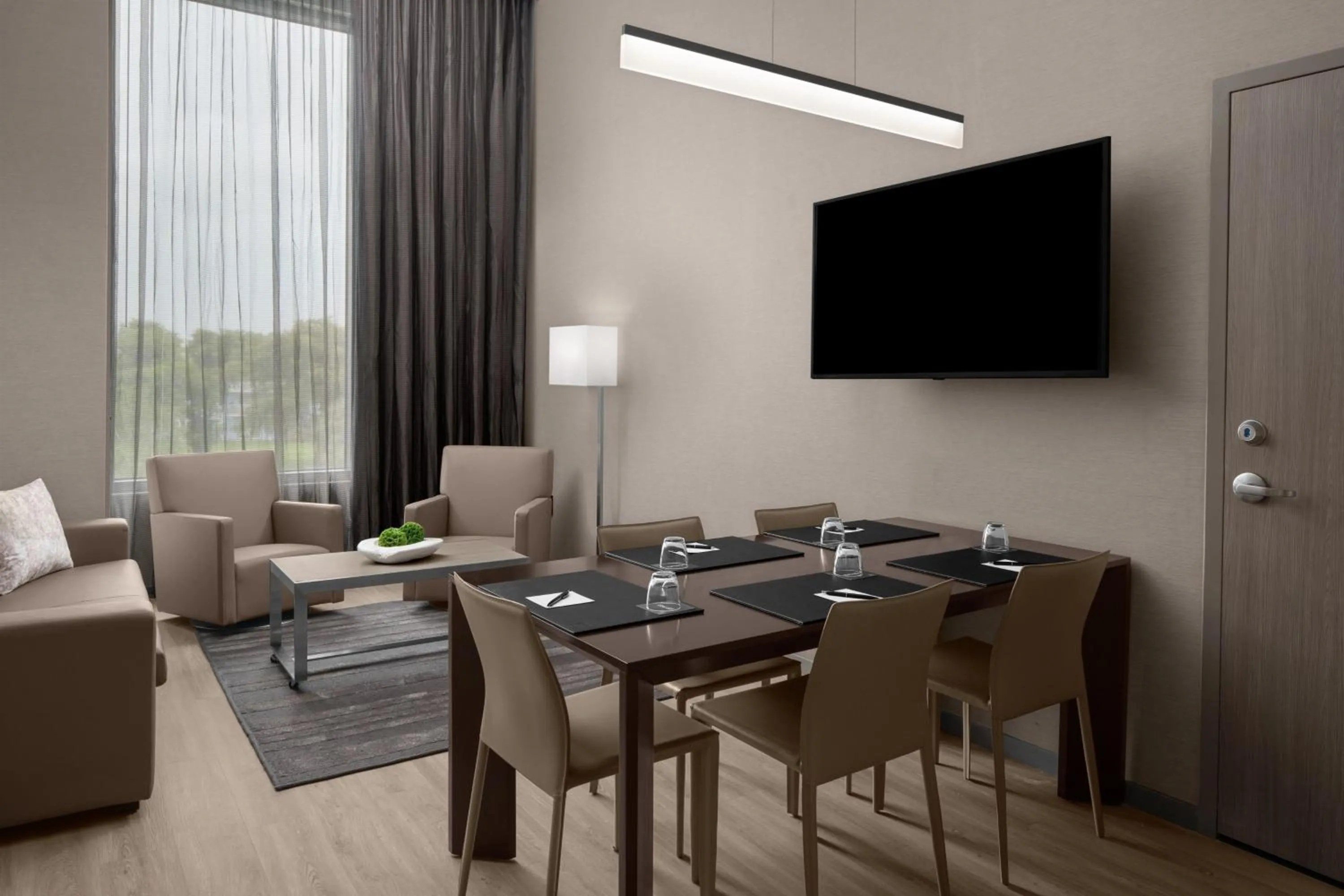 Photo of the whole room in AC Hotel by Marriott Miami Dadeland