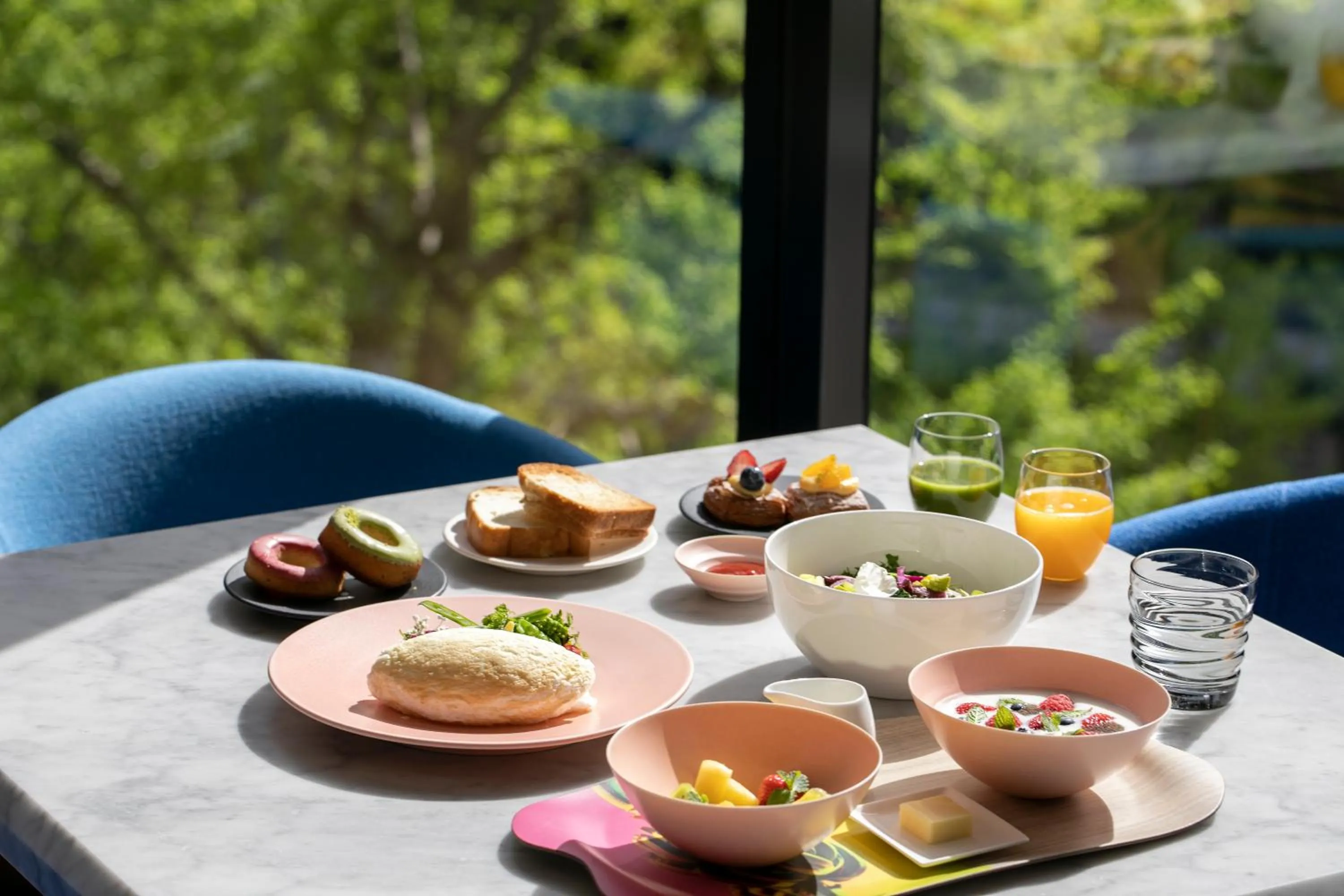 Restaurant/places to eat in W Osaka