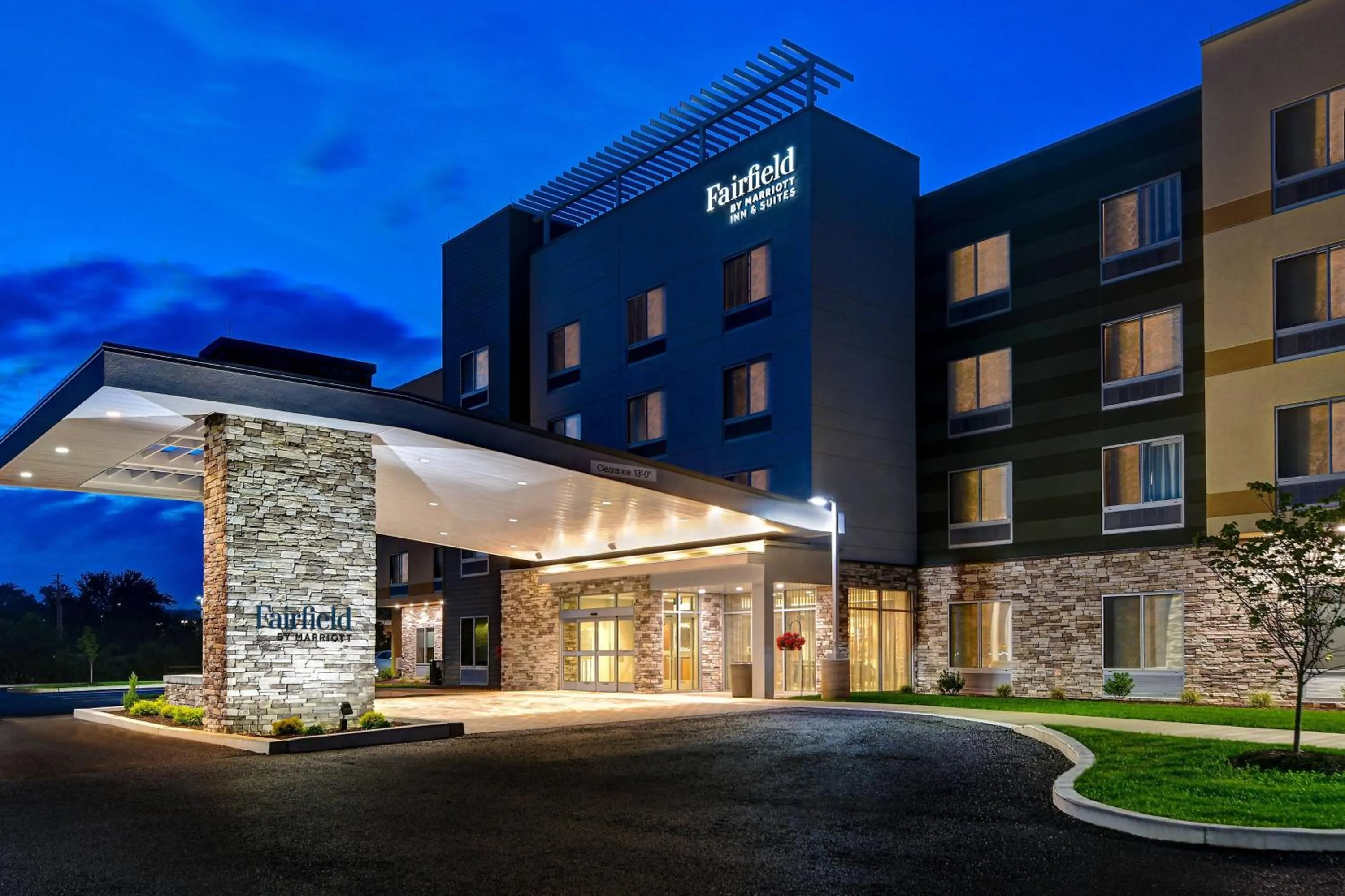 Property building in Fairfield Inn & Suites by Marriott Selinsgrove