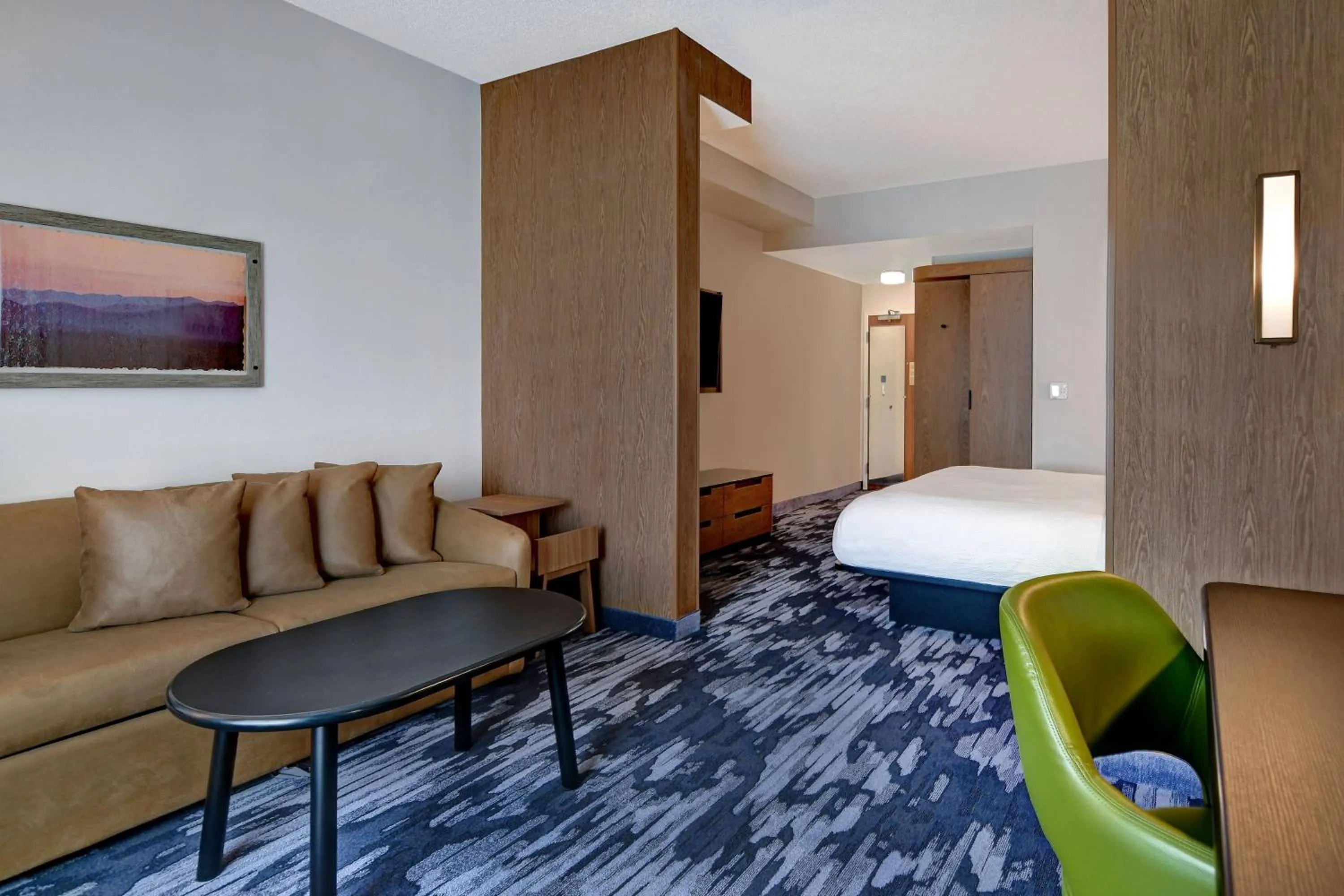 Photo of the whole room, Bed in Fairfield Inn & Suites by Marriott Selinsgrove