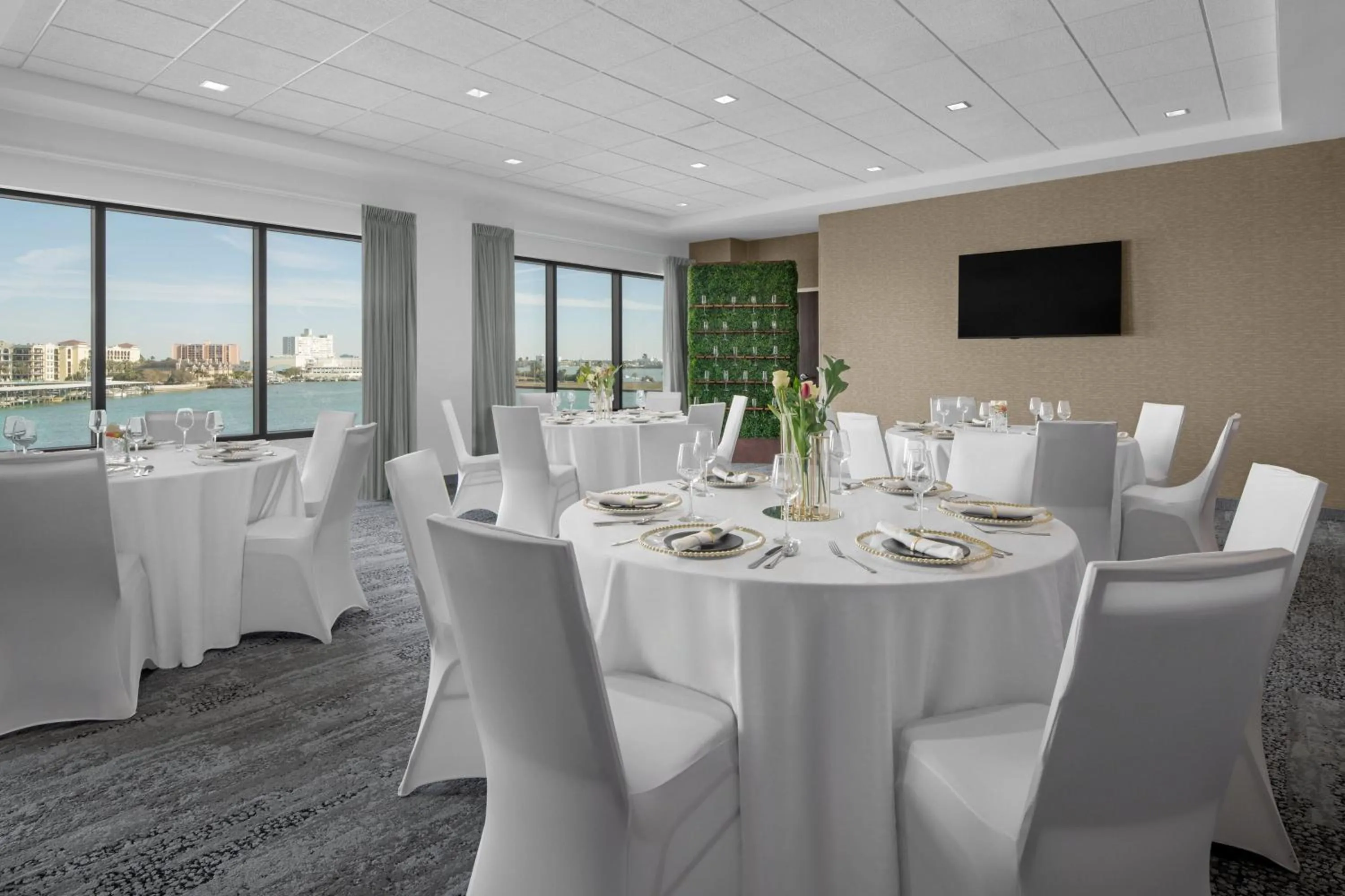 Meeting/conference room in Courtyard by Marriott Clearwater Beach