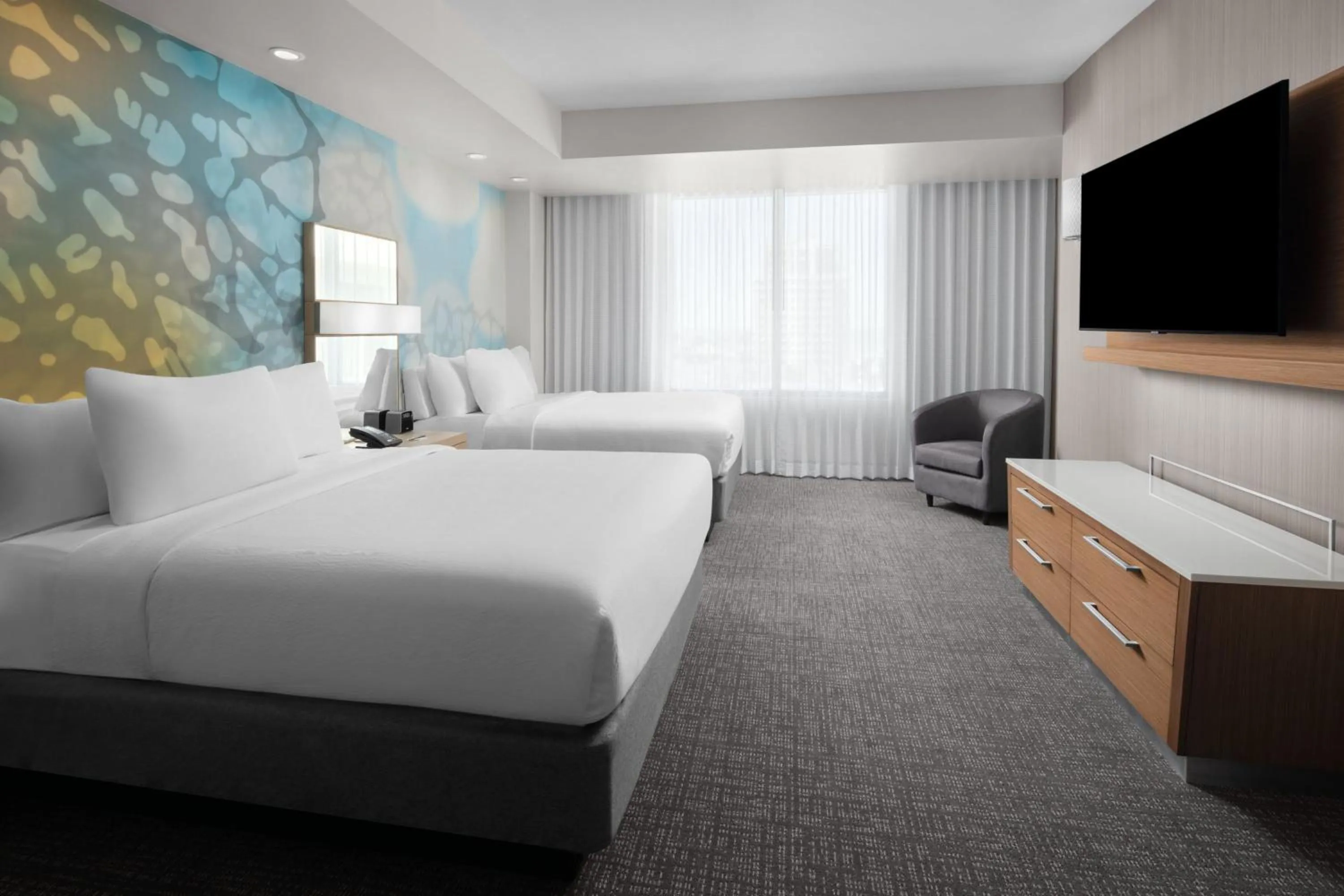 Bedroom, Bed in Courtyard by Marriott Clearwater Beach