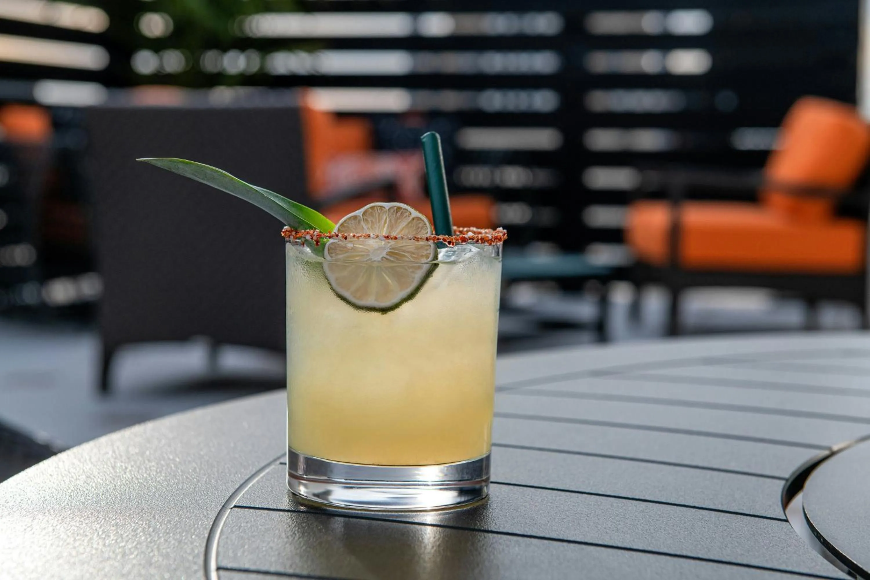 Lounge or bar in Courtyard by Marriott Clearwater Beach