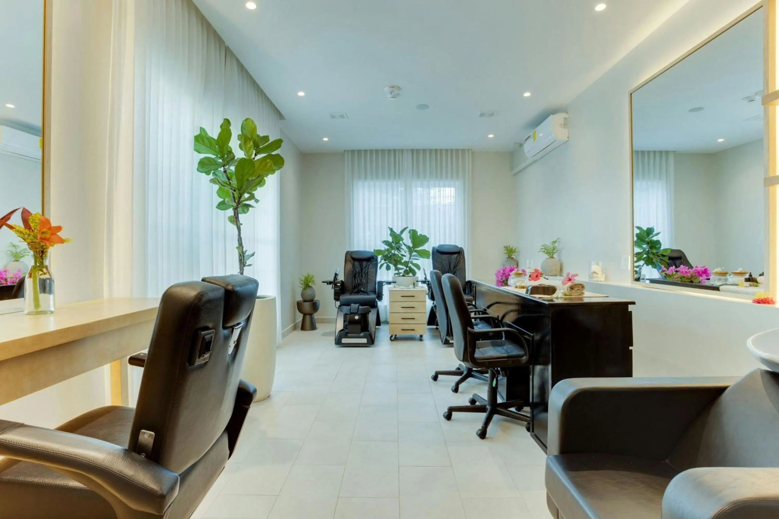 Other in Alaia Belize, Autograph Collection