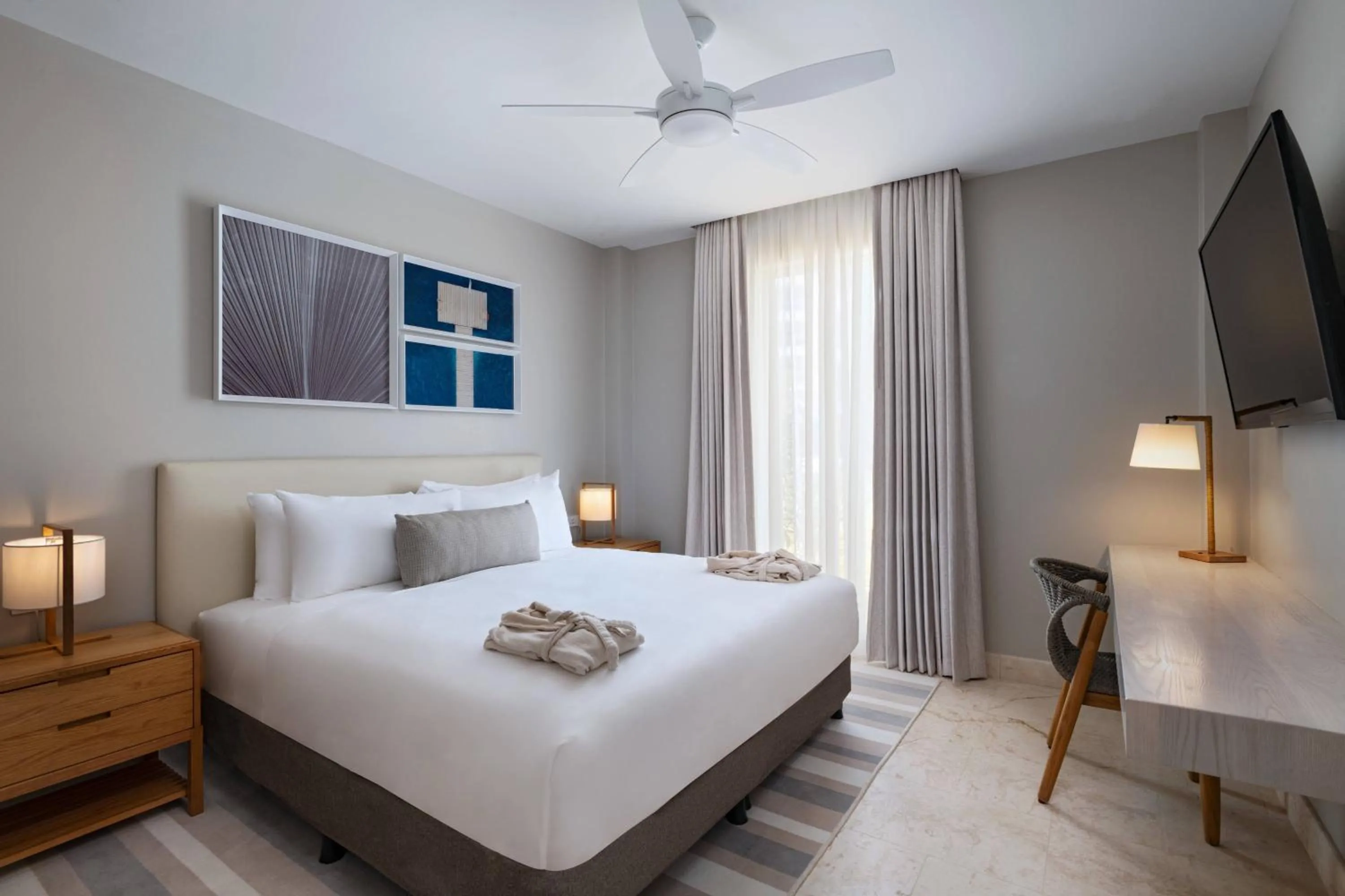 Other, Bed in Alaia Belize, Autograph Collection