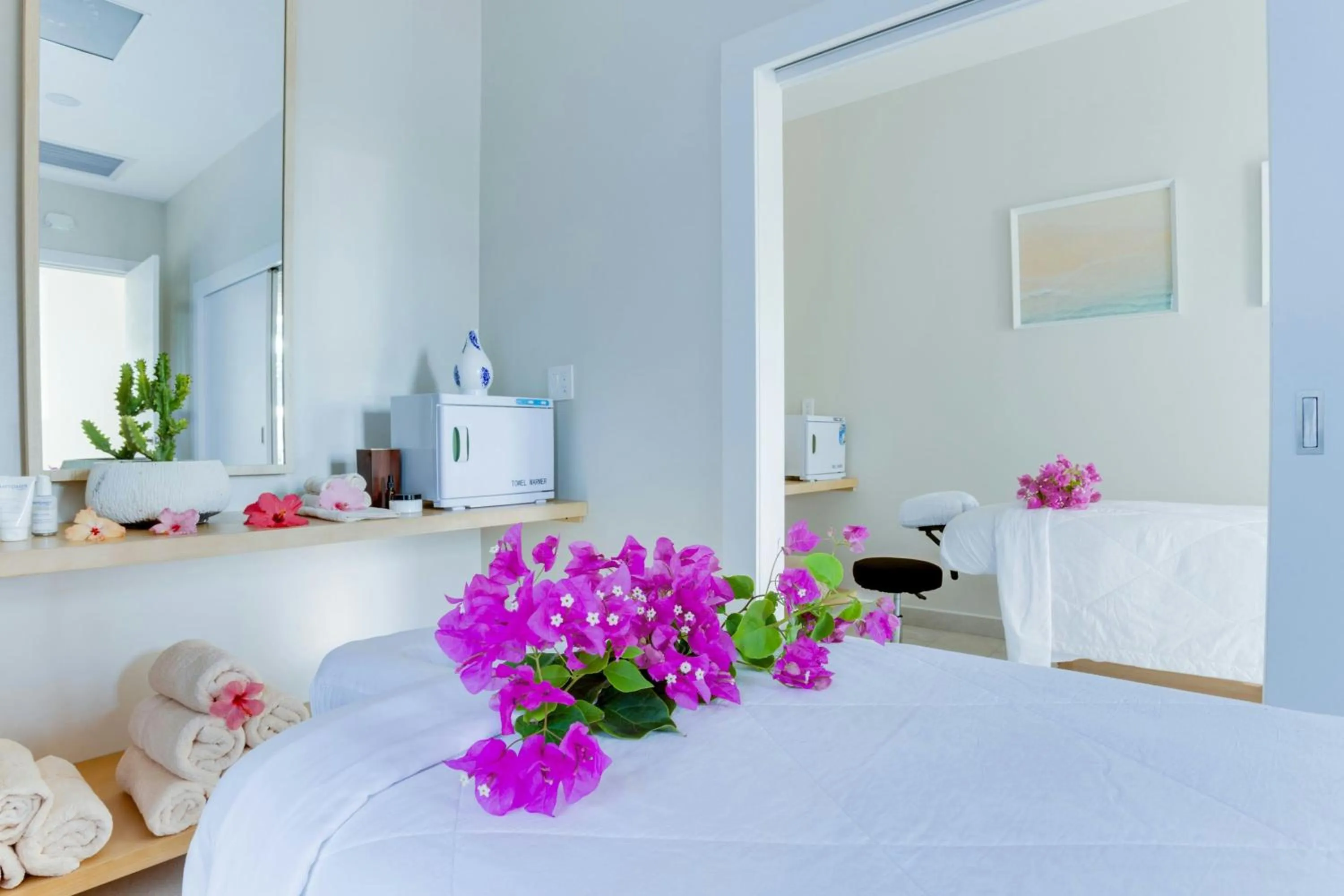 Spa and wellness centre/facilities, Bed in Alaia Belize, Autograph Collection