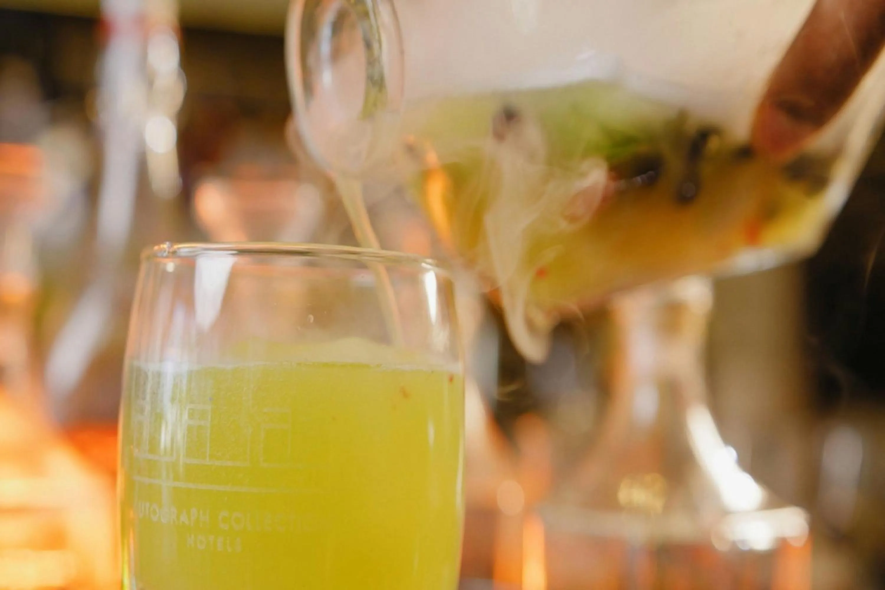 Lounge or bar in Alaia Belize, Autograph Collection